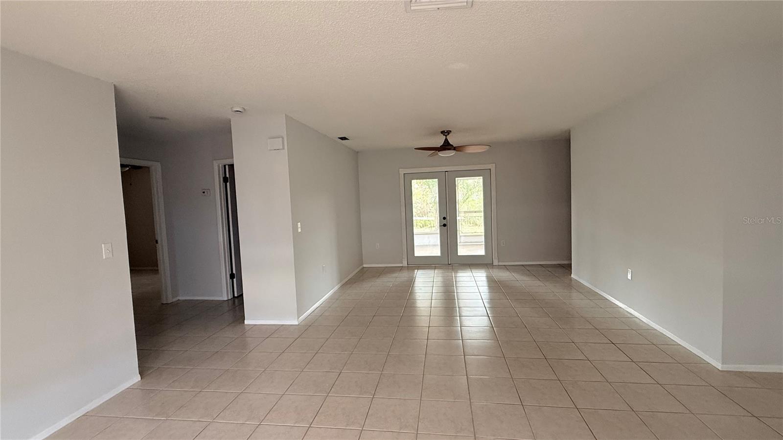 Image 6 of 32 For 7846 Royal Hart Drive