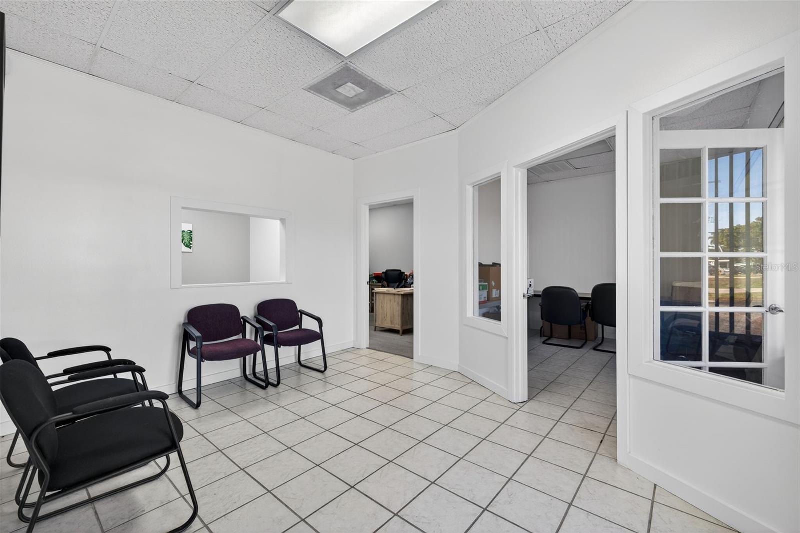 Image 14 of 44 For 16048 San Carlos Boulevard