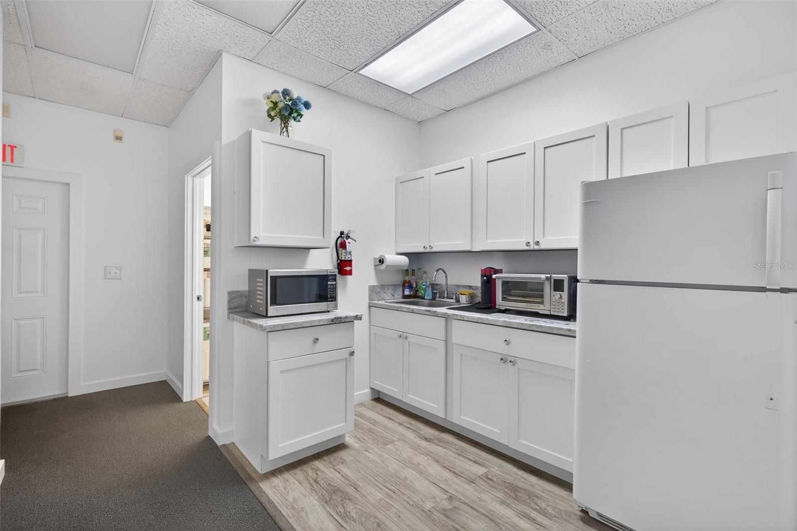 Image 16 of 44 For 16048 San Carlos Boulevard