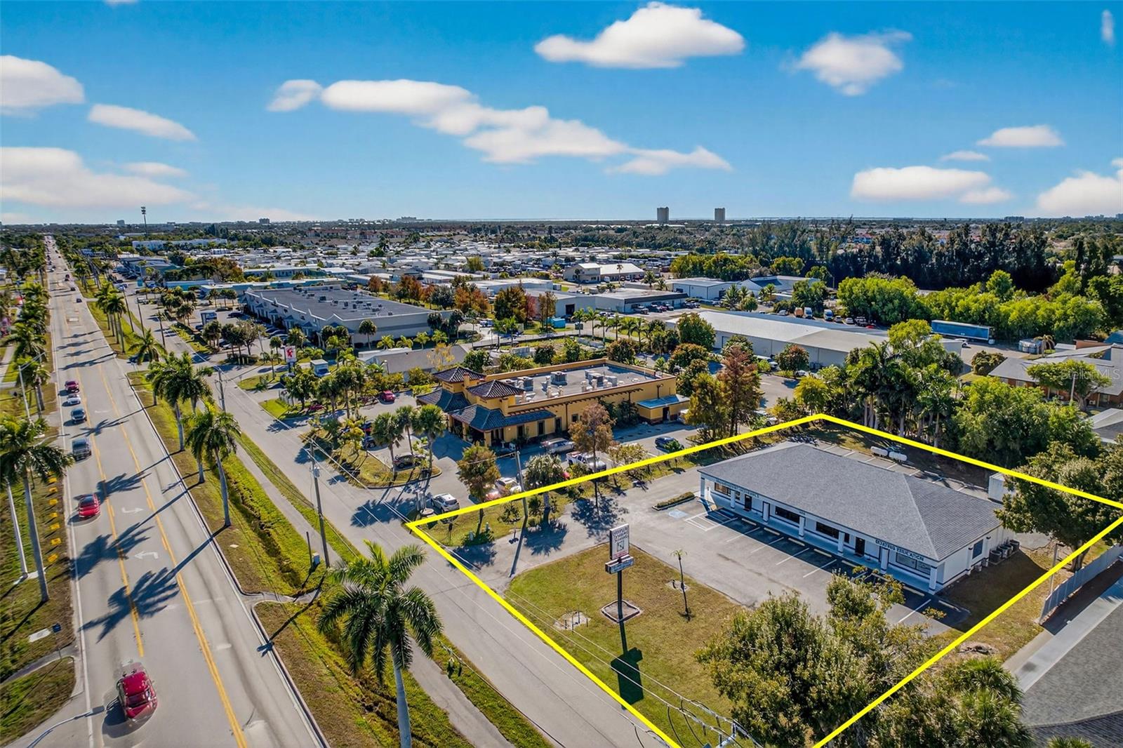 Image 3 of 44 For 16048 San Carlos Boulevard