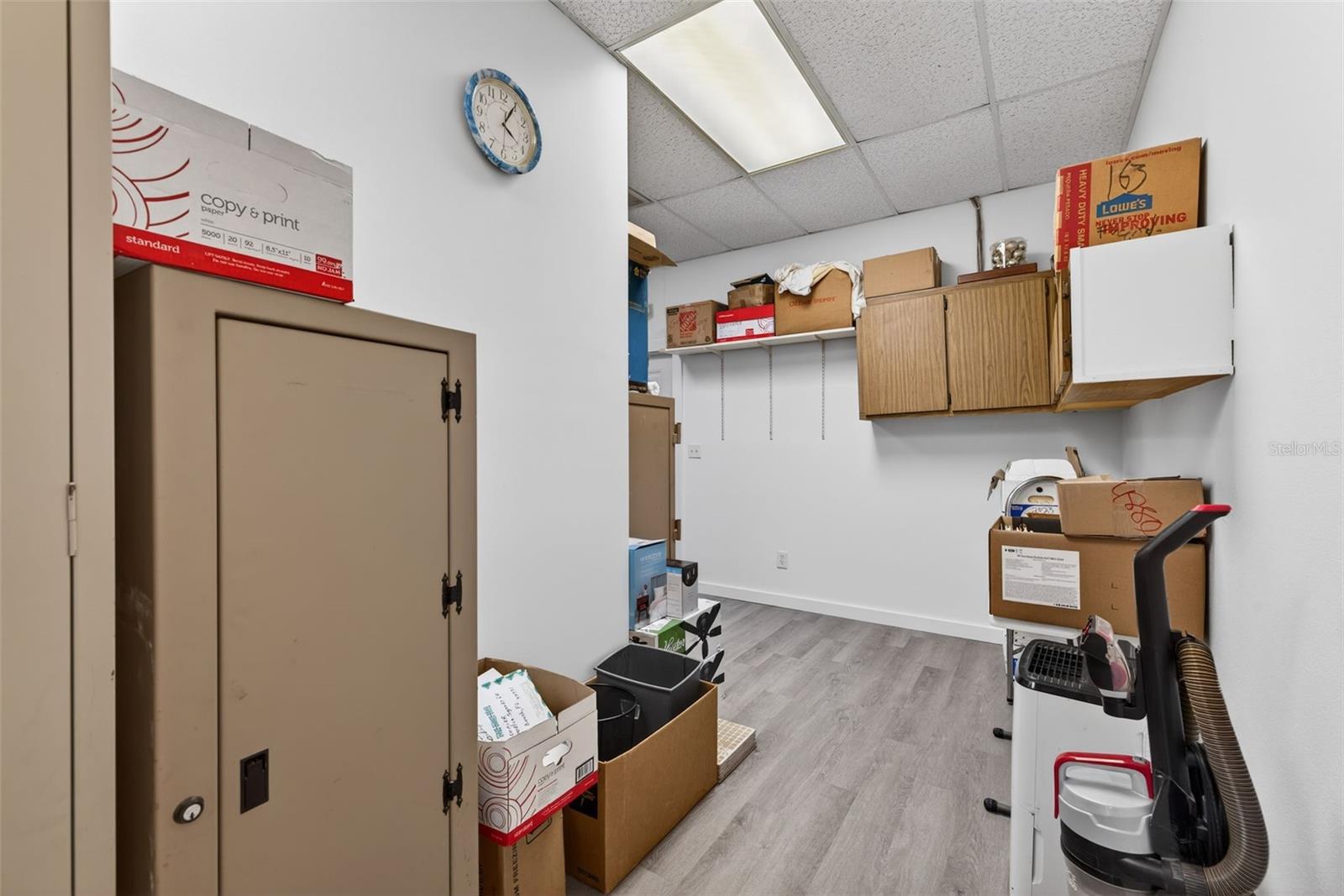 Image 31 of 44 For 16048 San Carlos Boulevard