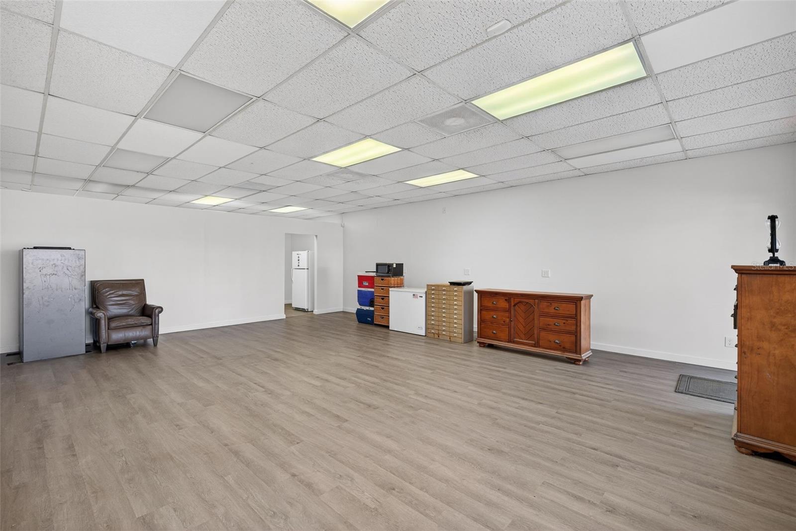 Image 36 of 44 For 16048 San Carlos Boulevard