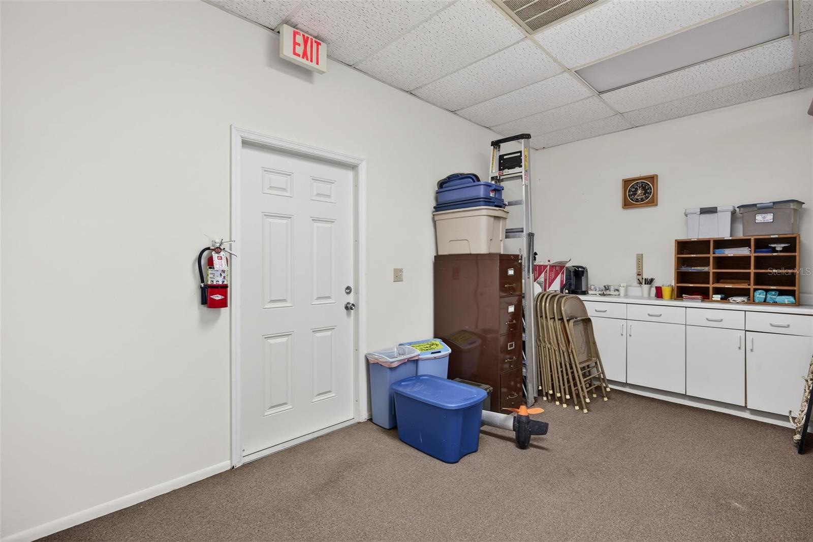 Image 42 of 44 For 16048 San Carlos Boulevard