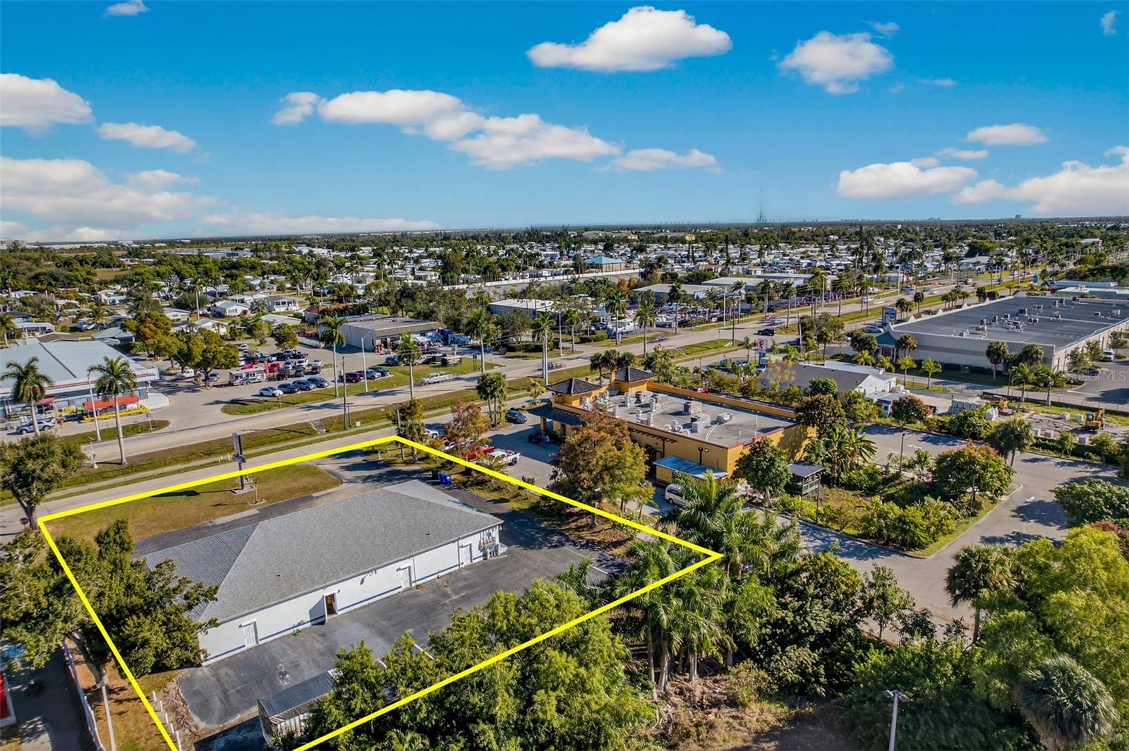 Image 6 of 44 For 16048 San Carlos Boulevard