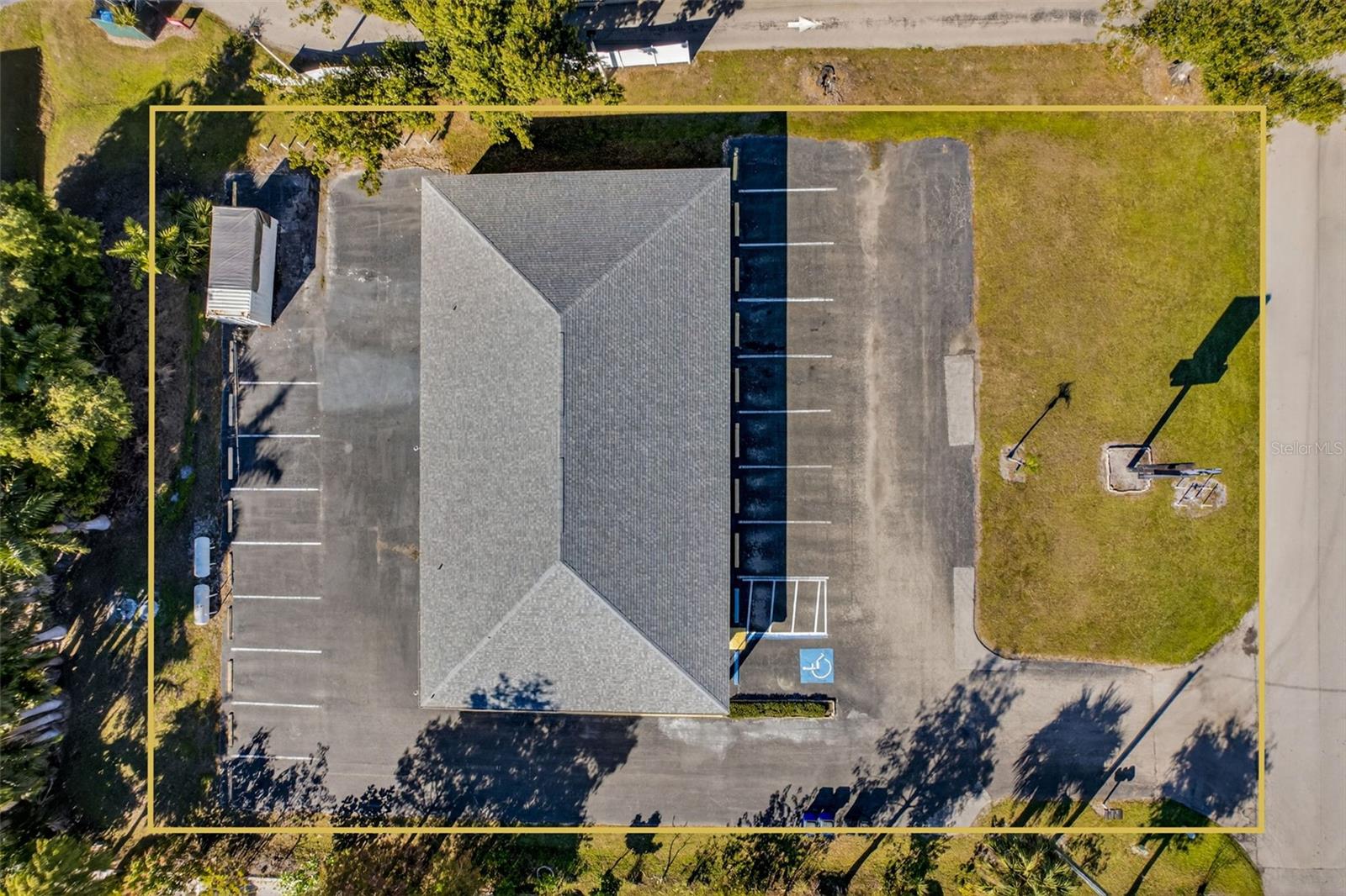 Image 8 of 44 For 16048 San Carlos Boulevard