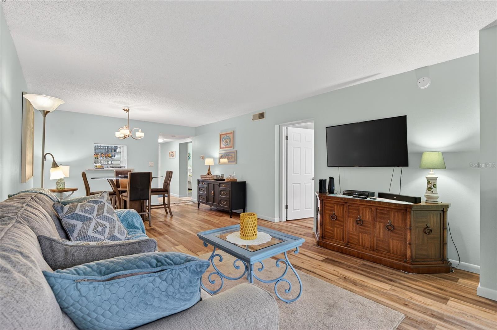 Image 10 of 44 For 1430 Heather Ridge Boulevard 101