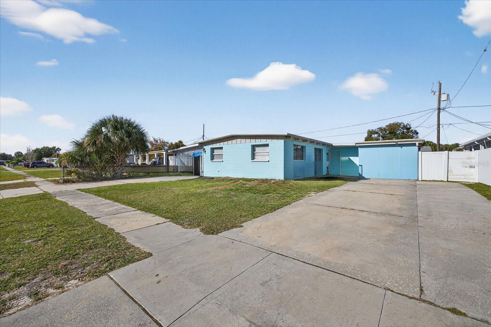 Image 3 of 40 For 7618 Lavender Lane