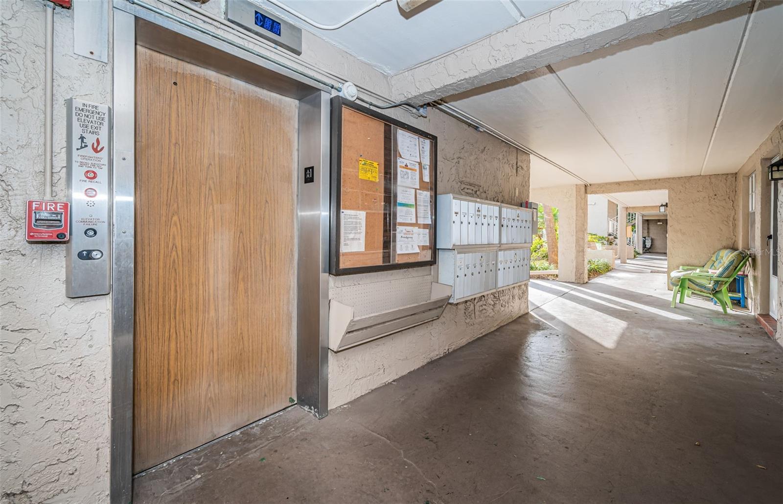 Image 6 of 66 For 920 Virginia Street 302