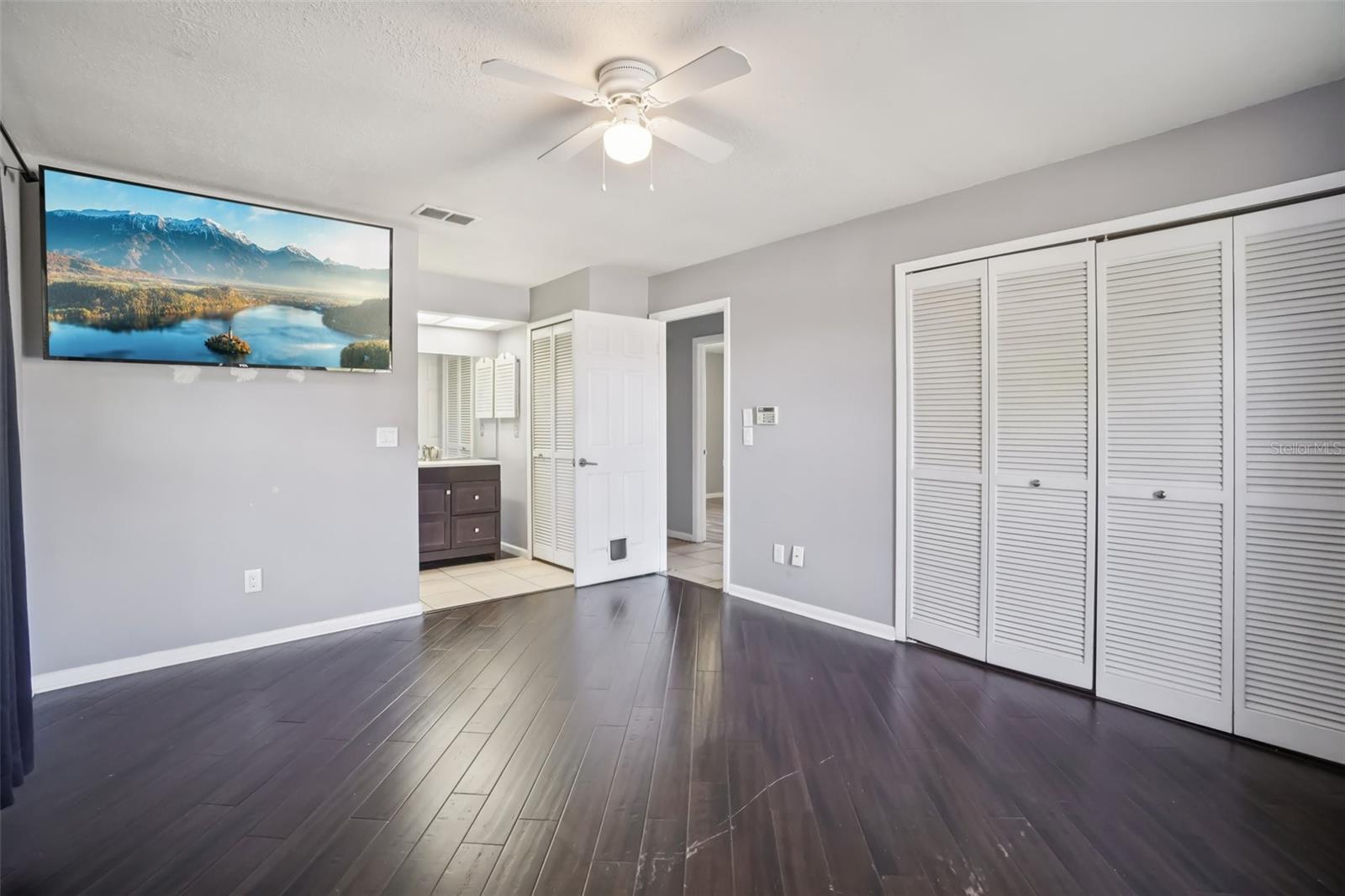 Image 15 of 25 For 618 Rollingwood Lane