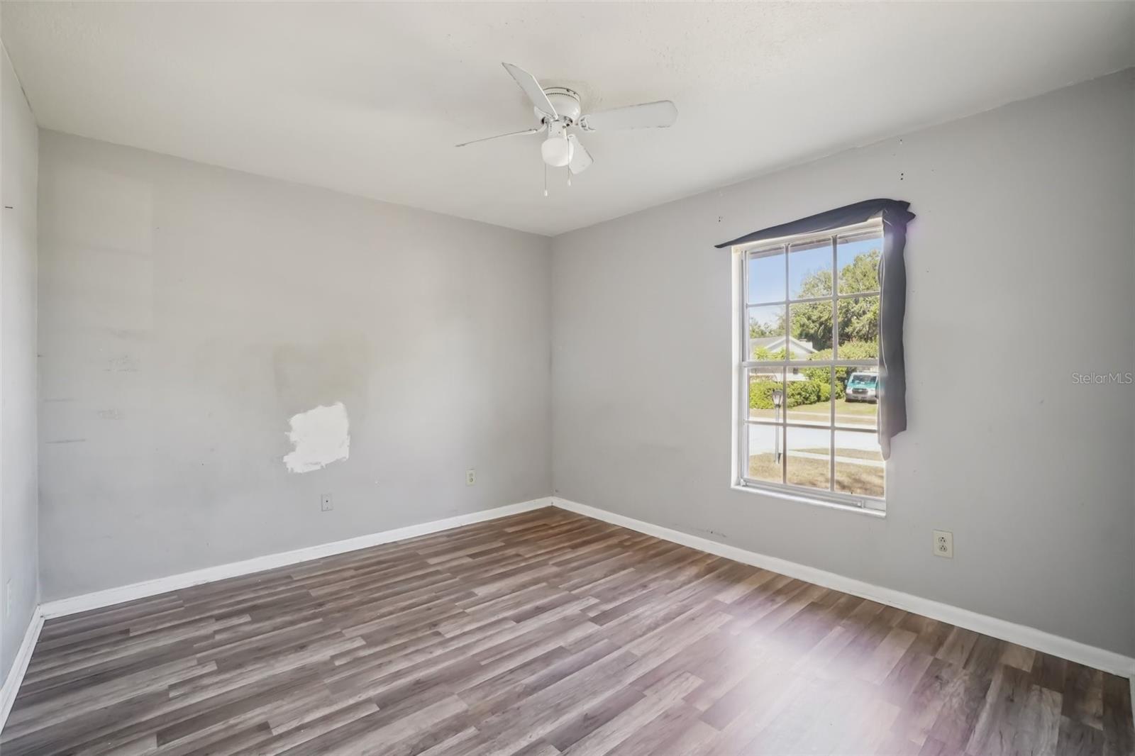 Image 20 of 25 For 618 Rollingwood Lane