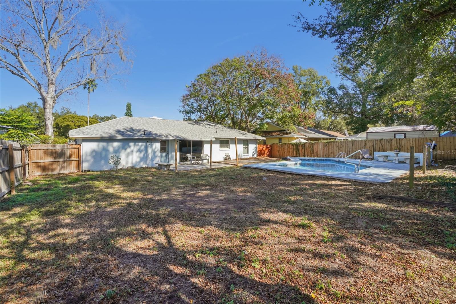 Image 23 of 25 For 618 Rollingwood Lane