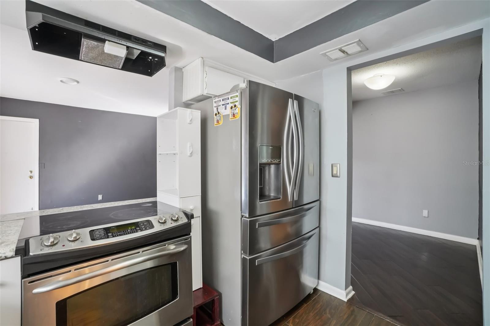 Image 8 of 25 For 618 Rollingwood Lane