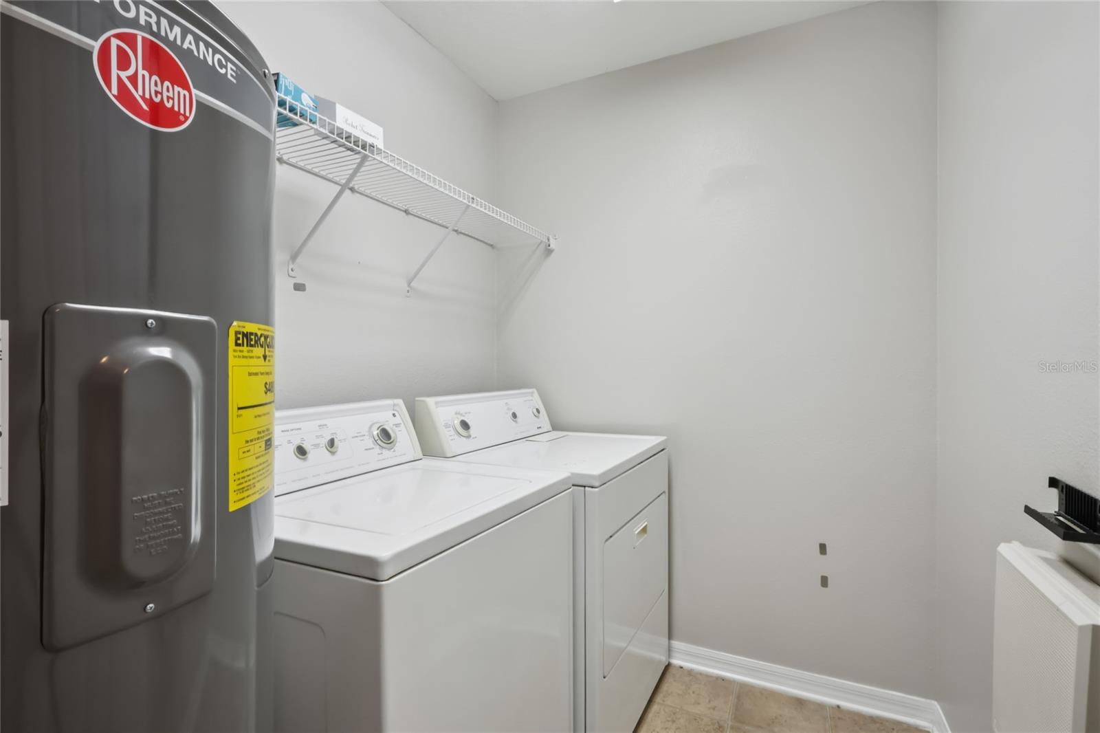 Image 22 of 39 For 10814 Kensington Park Avenue