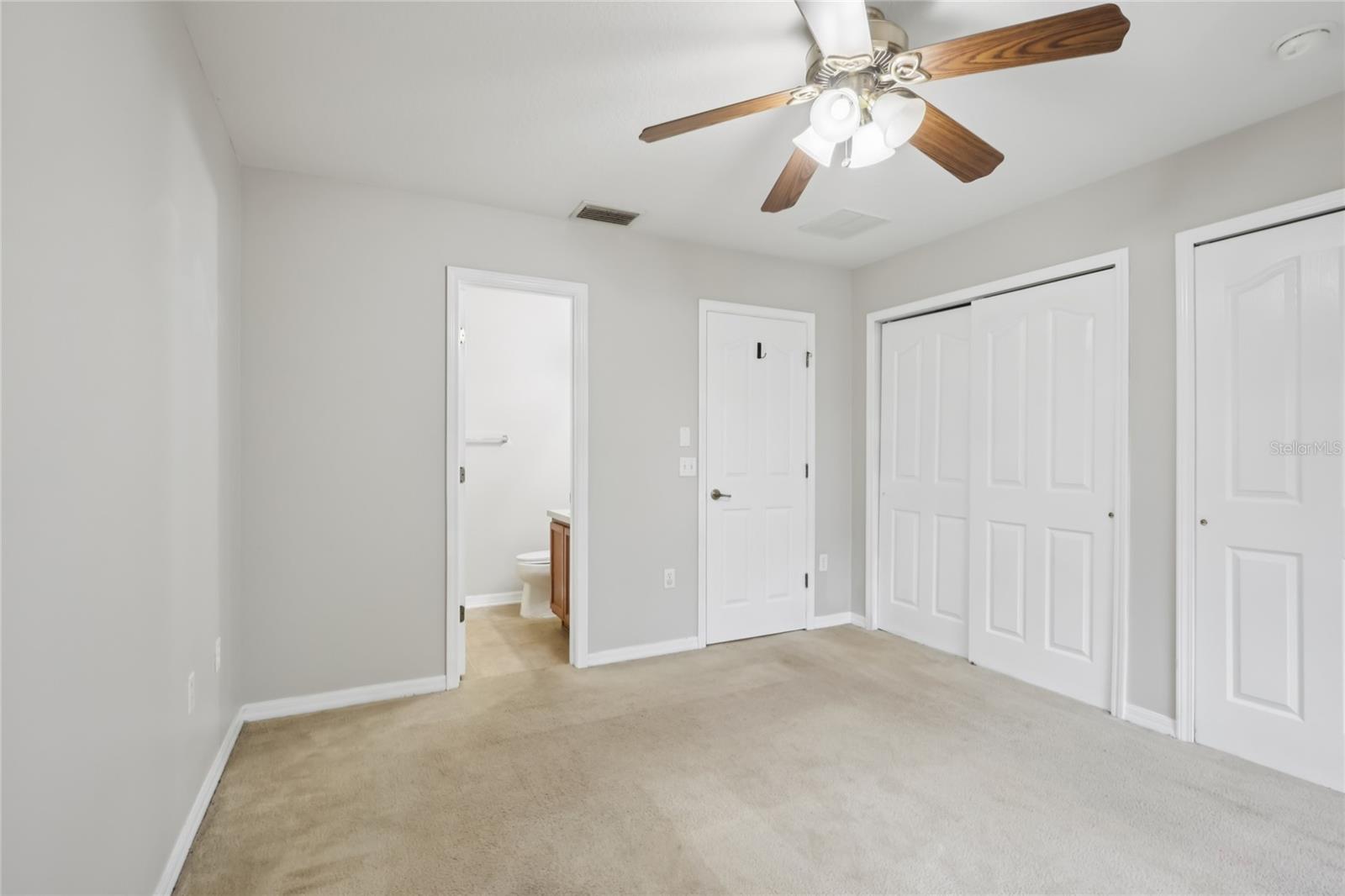 Image 25 of 39 For 10814 Kensington Park Avenue