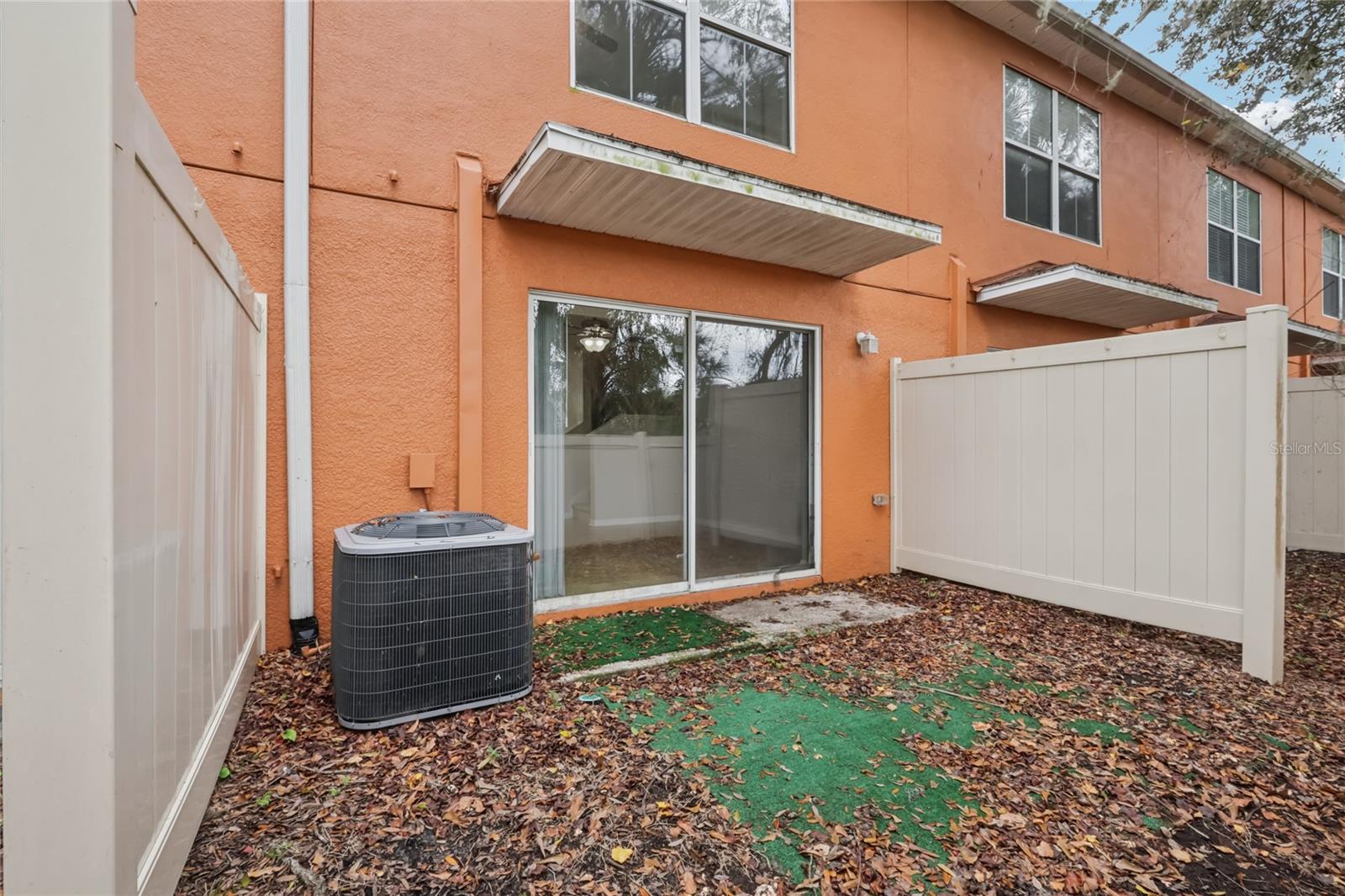 Image 32 of 39 For 10814 Kensington Park Avenue