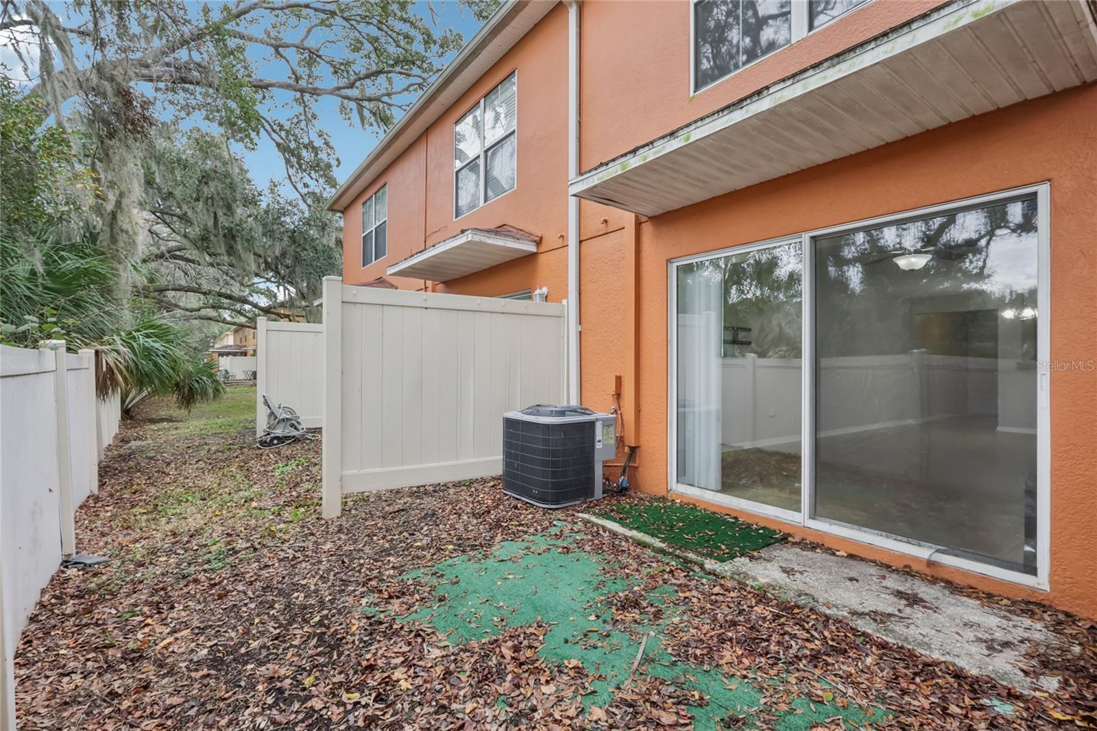 Image 33 of 39 For 10814 Kensington Park Avenue