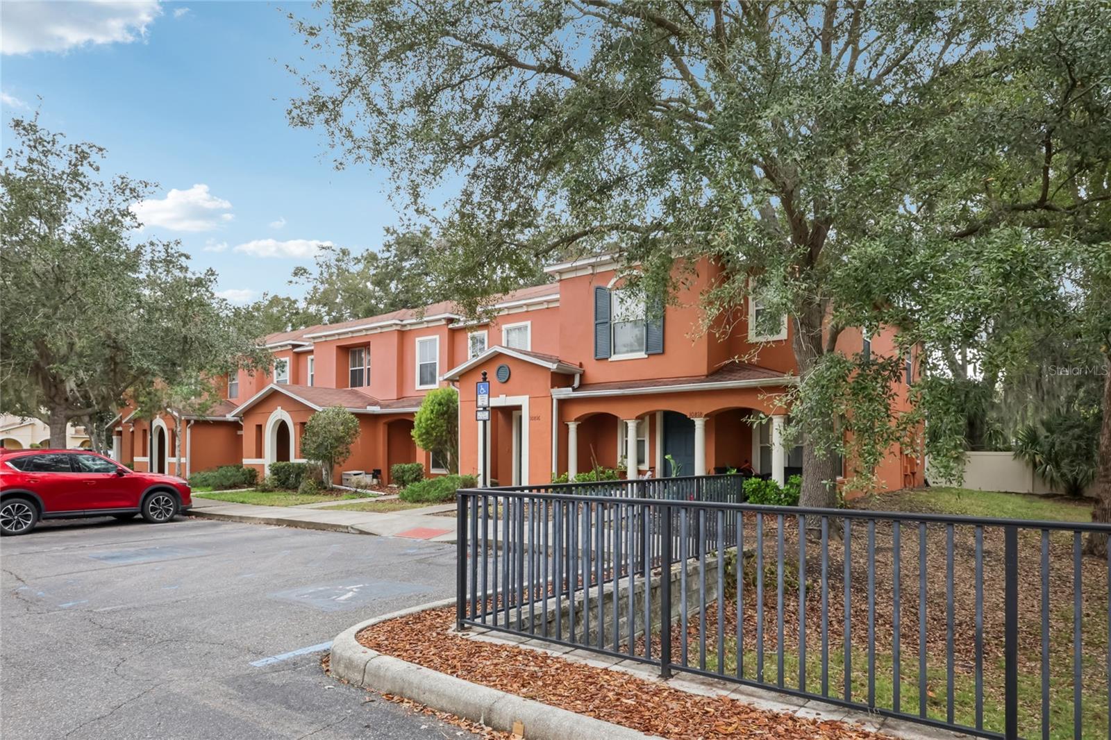 Image 4 of 39 For 10814 Kensington Park Avenue