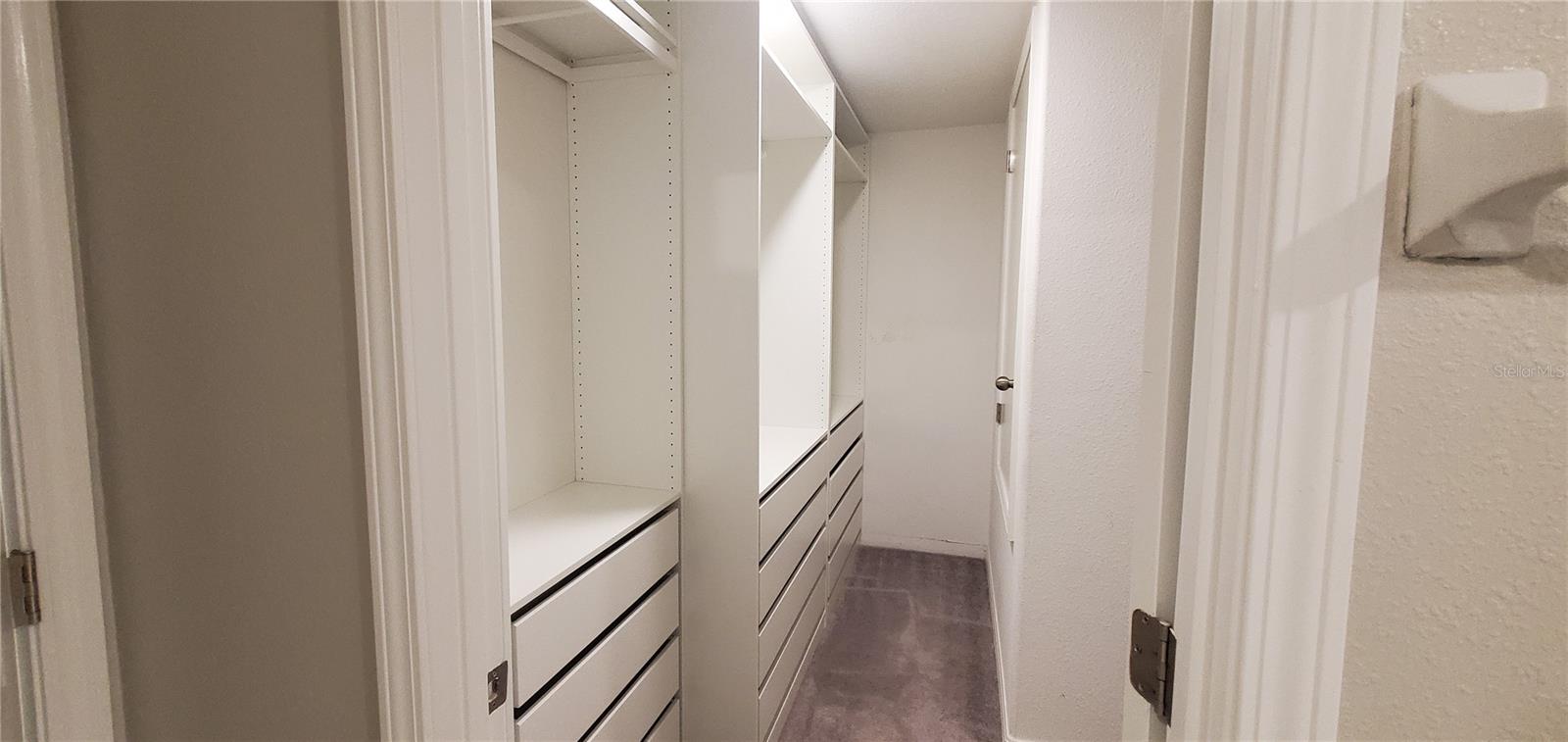 Listing photo id 10 for 5161 White Chicory Drive