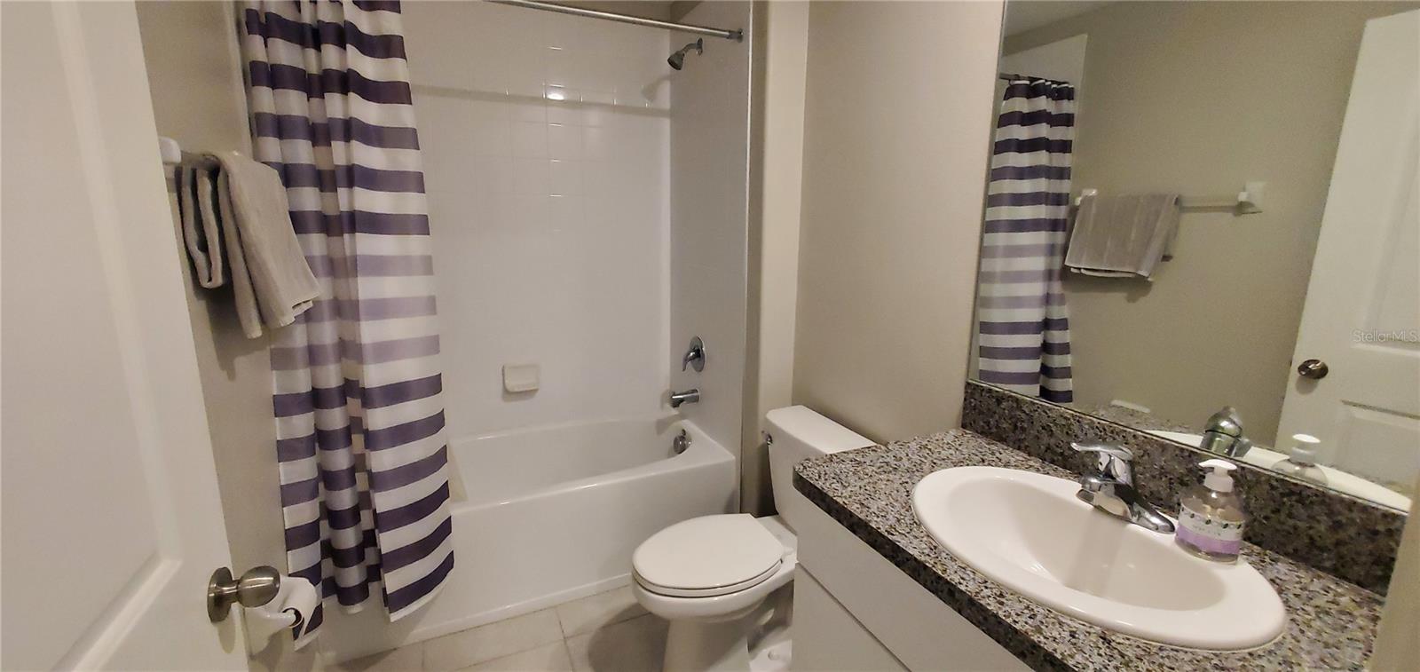 Listing photo id 13 for 5161 White Chicory Drive