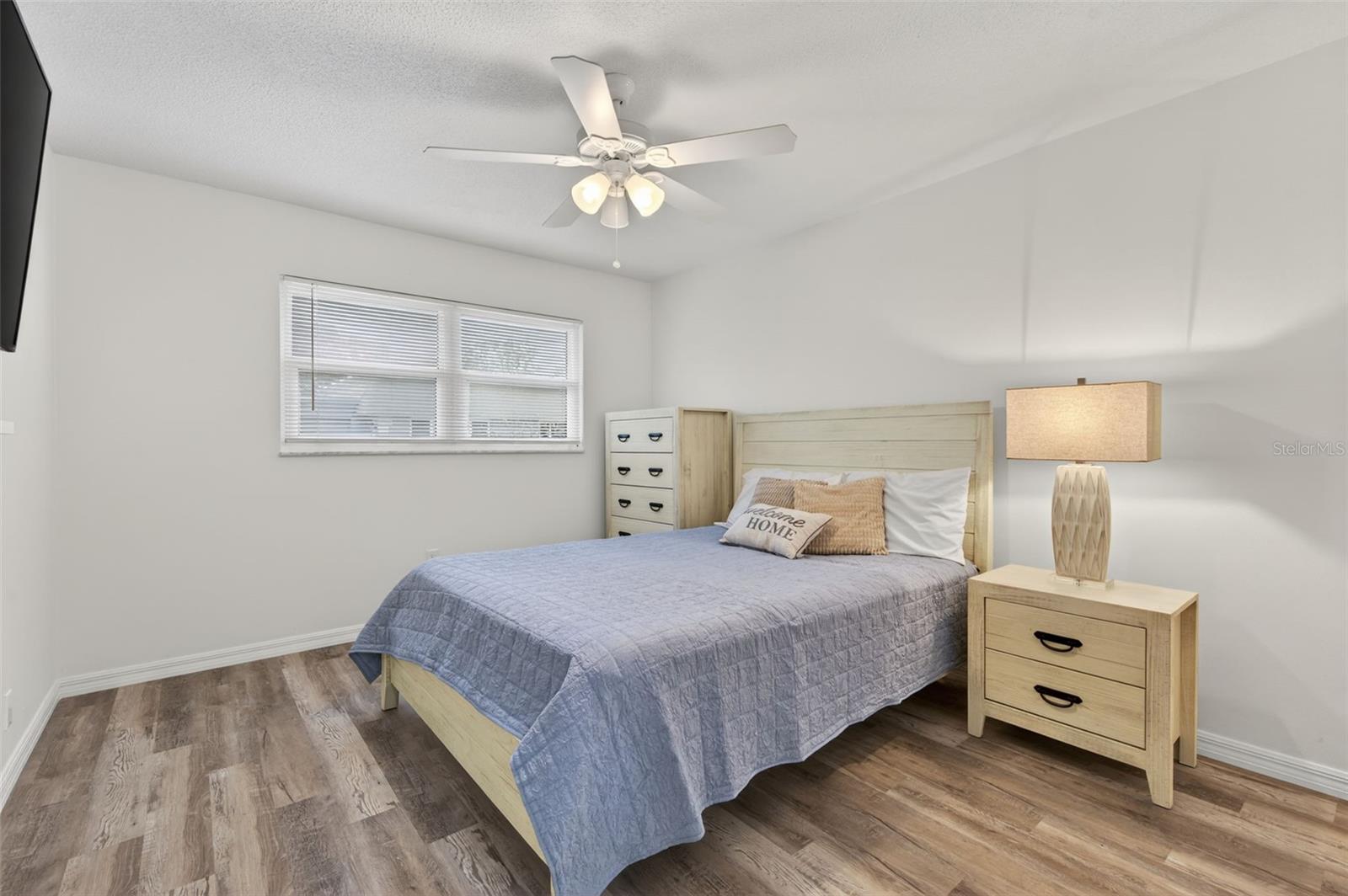 Image 17 of 31 For 8245 Vendome Boulevard N