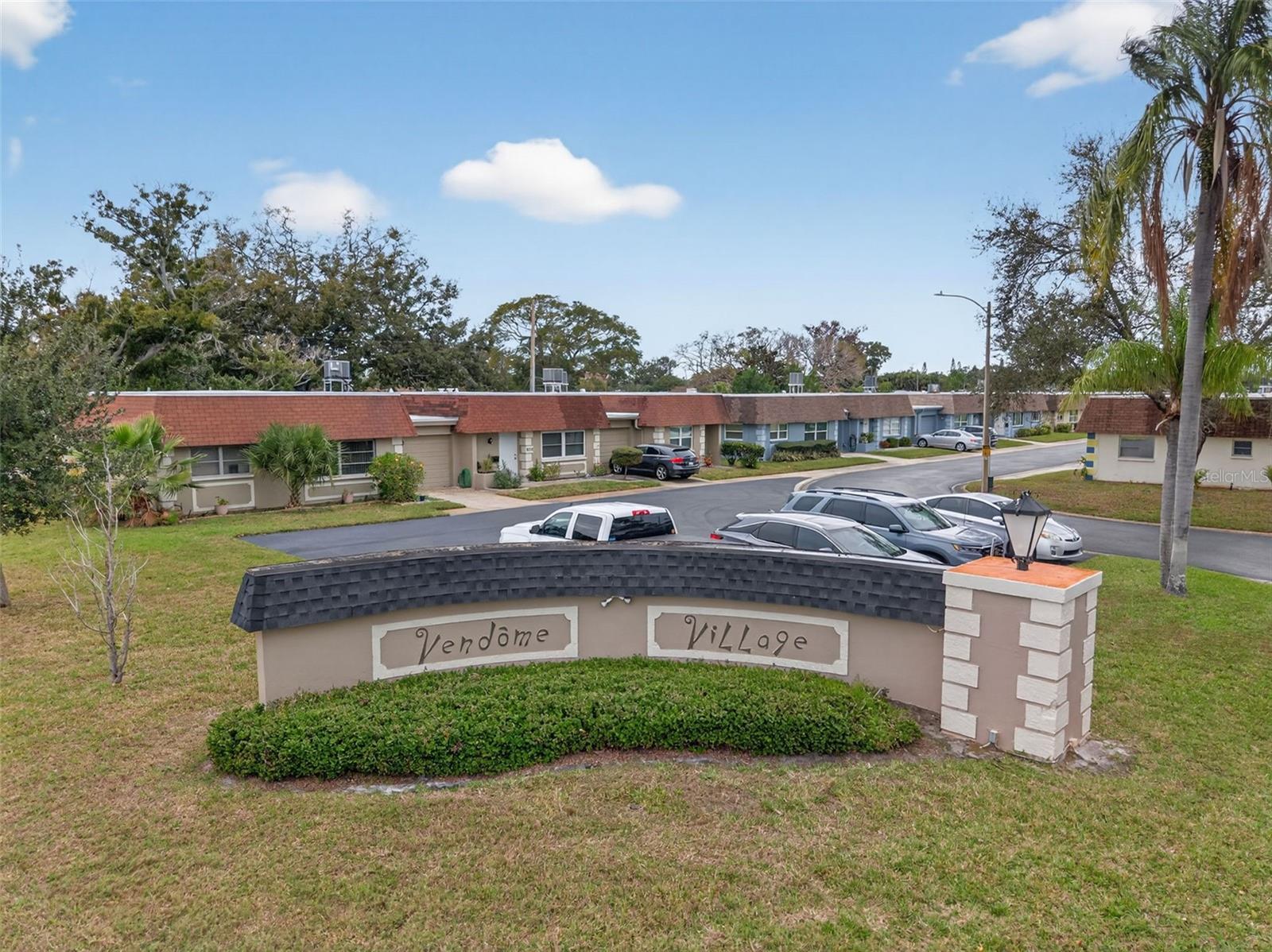 Image 29 of 31 For 8245 Vendome Boulevard N