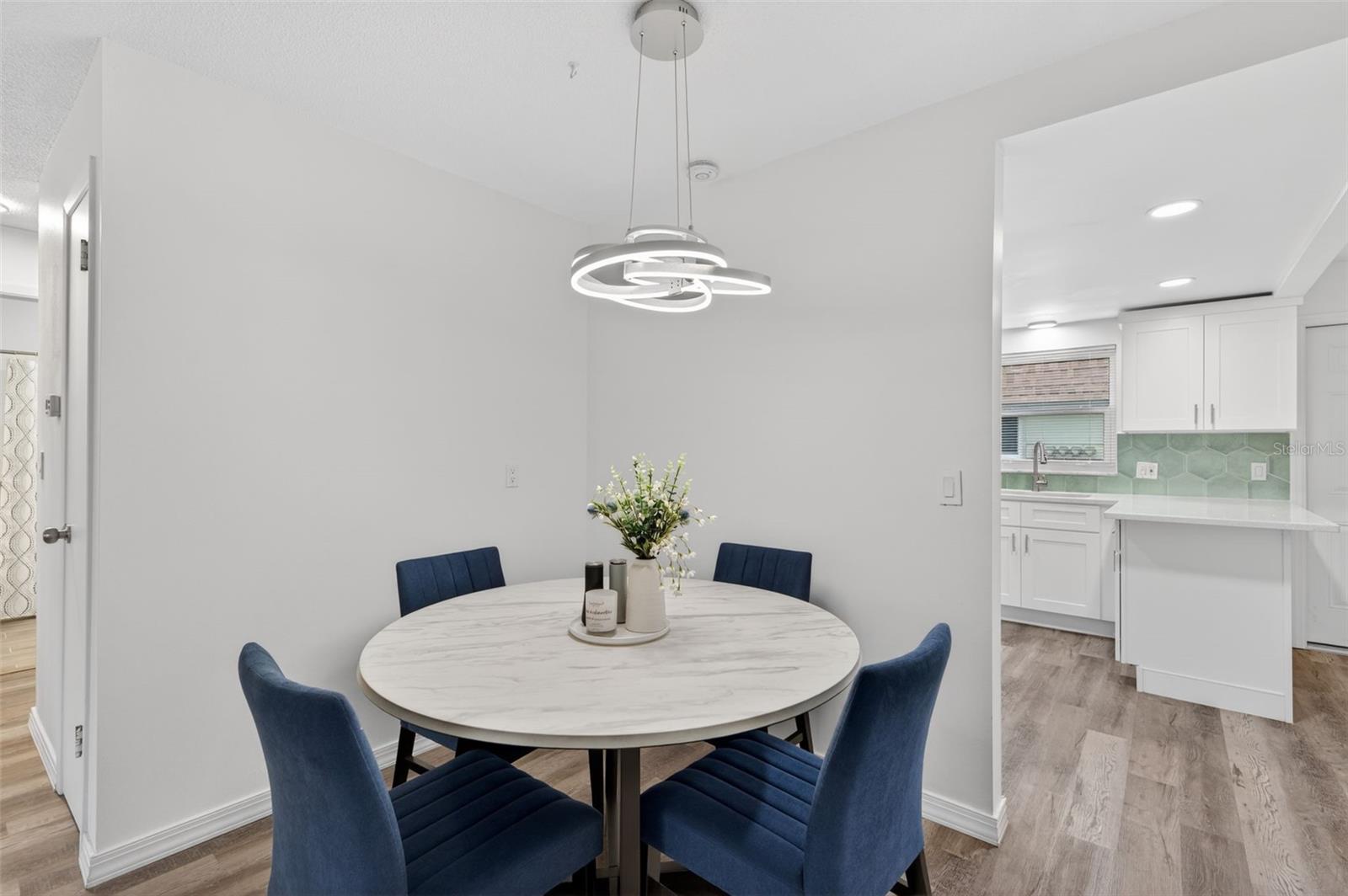 Image 8 of 31 For 8245 Vendome Boulevard N