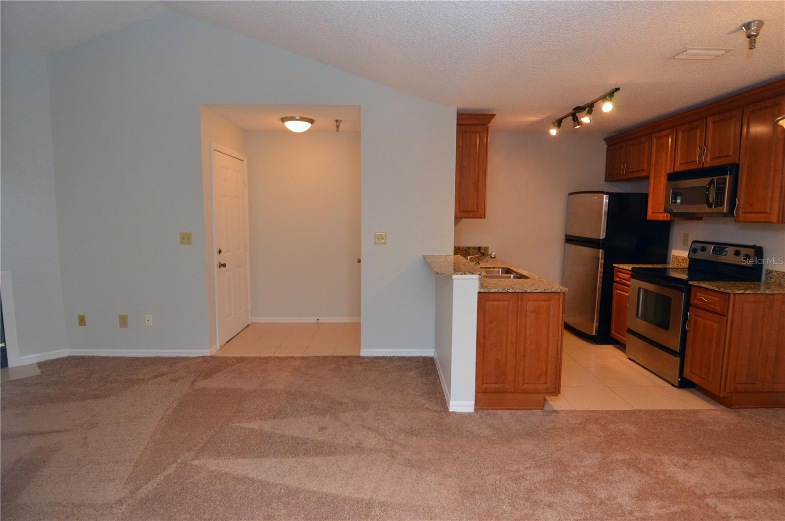 Image 11 of 82 For 10265 Gandy Boulevard N 716