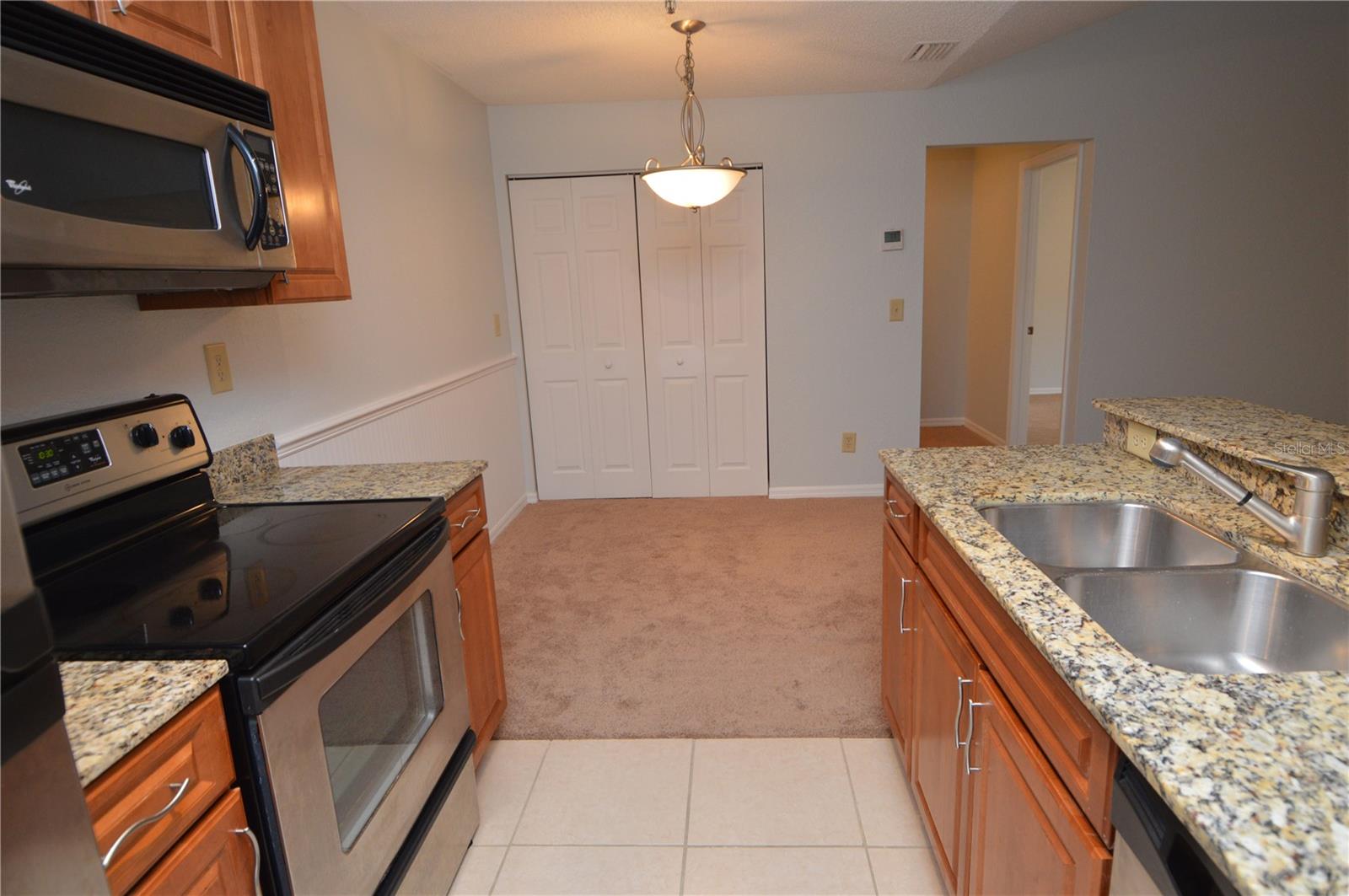 Image 6 of 82 For 10265 Gandy Boulevard N 716