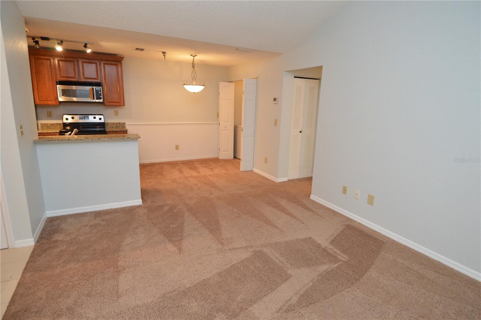 Image 9 of 82 For 10265 Gandy Boulevard N 716