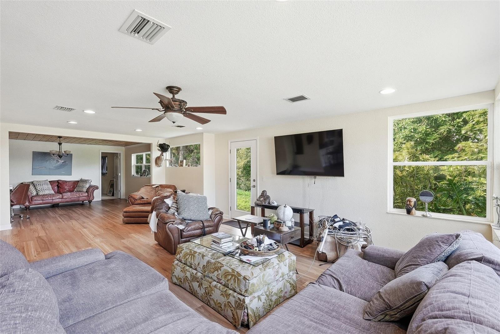 Image 13 of 62 For 2814 Humphrey Street