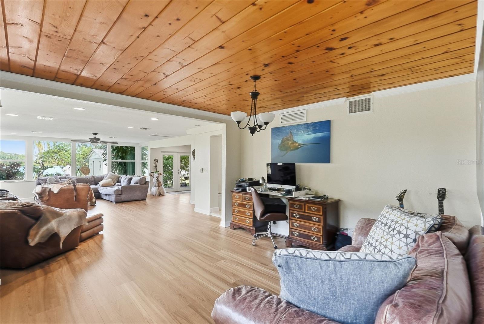 Image 15 of 62 For 2814 Humphrey Street