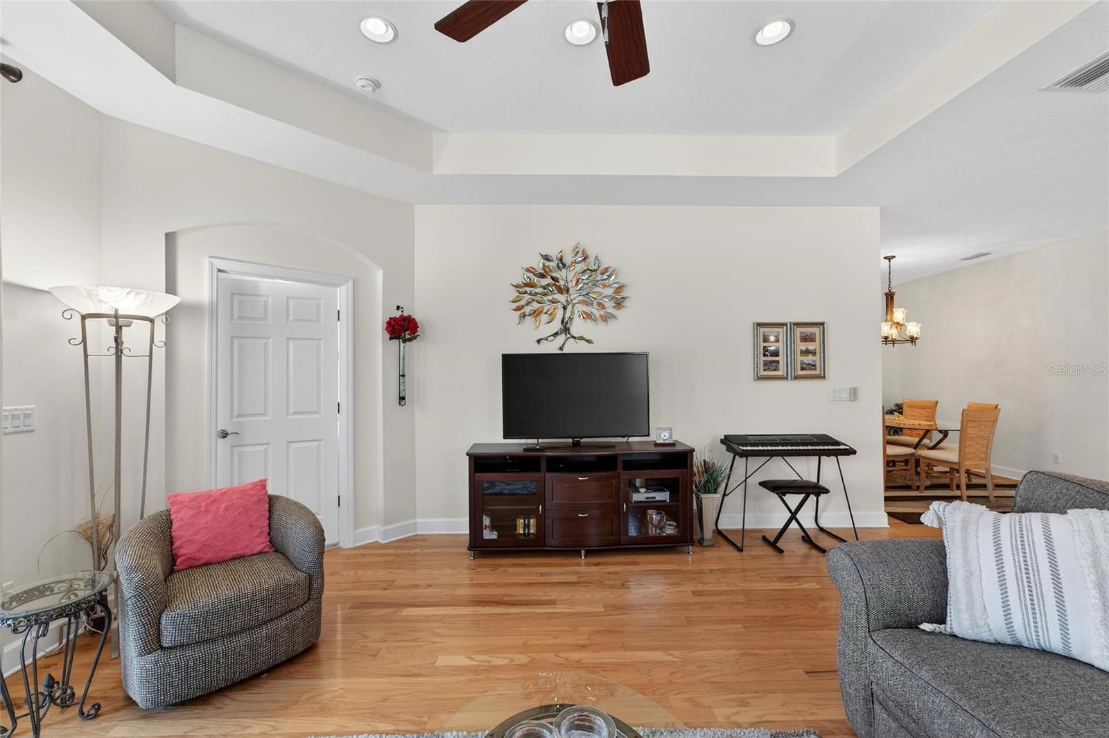 Image 27 of 67 For 2243 Oakley Green Drive 29