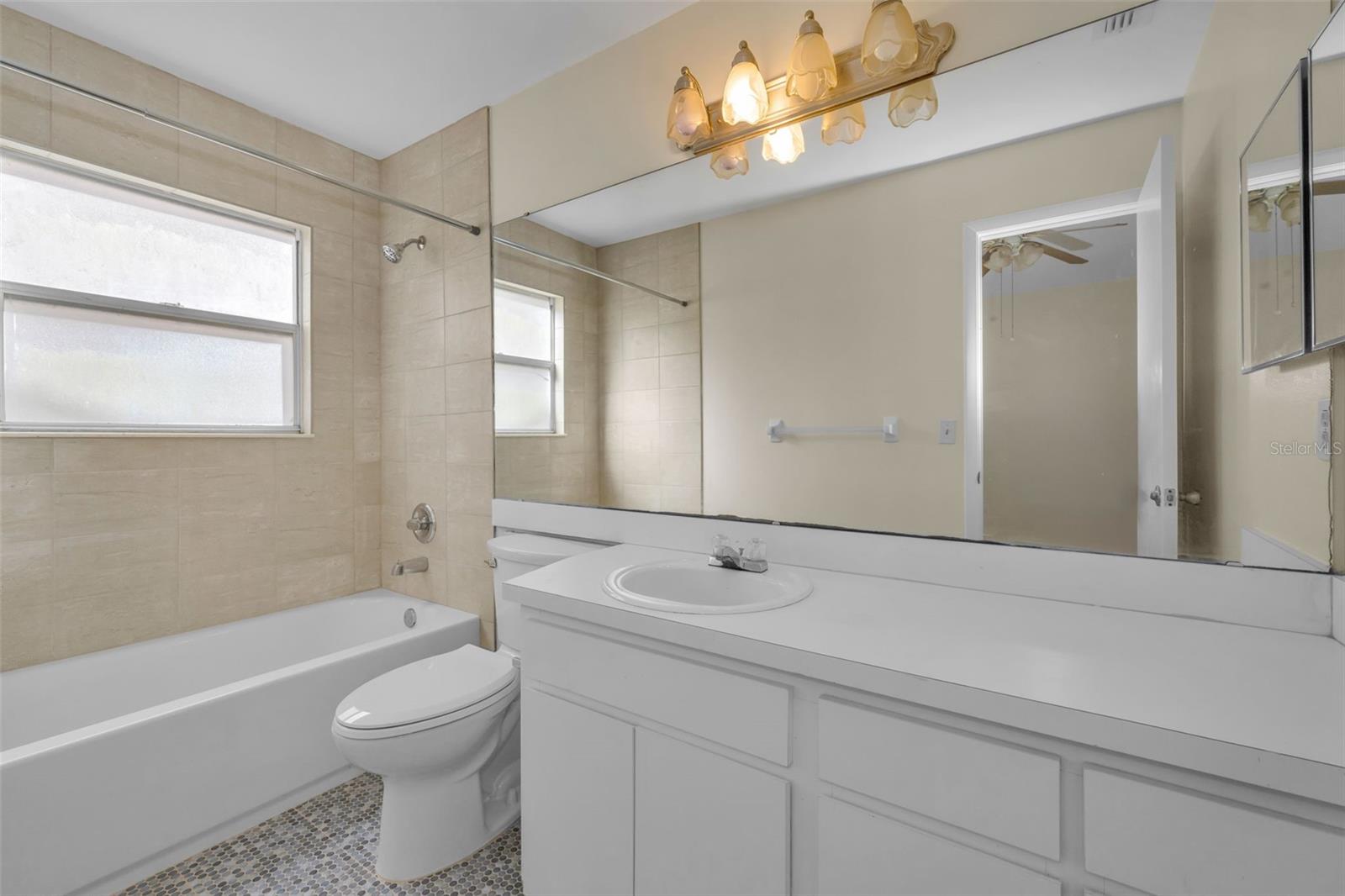 Image 19 of 42 For 2407 Gun Flint Trail