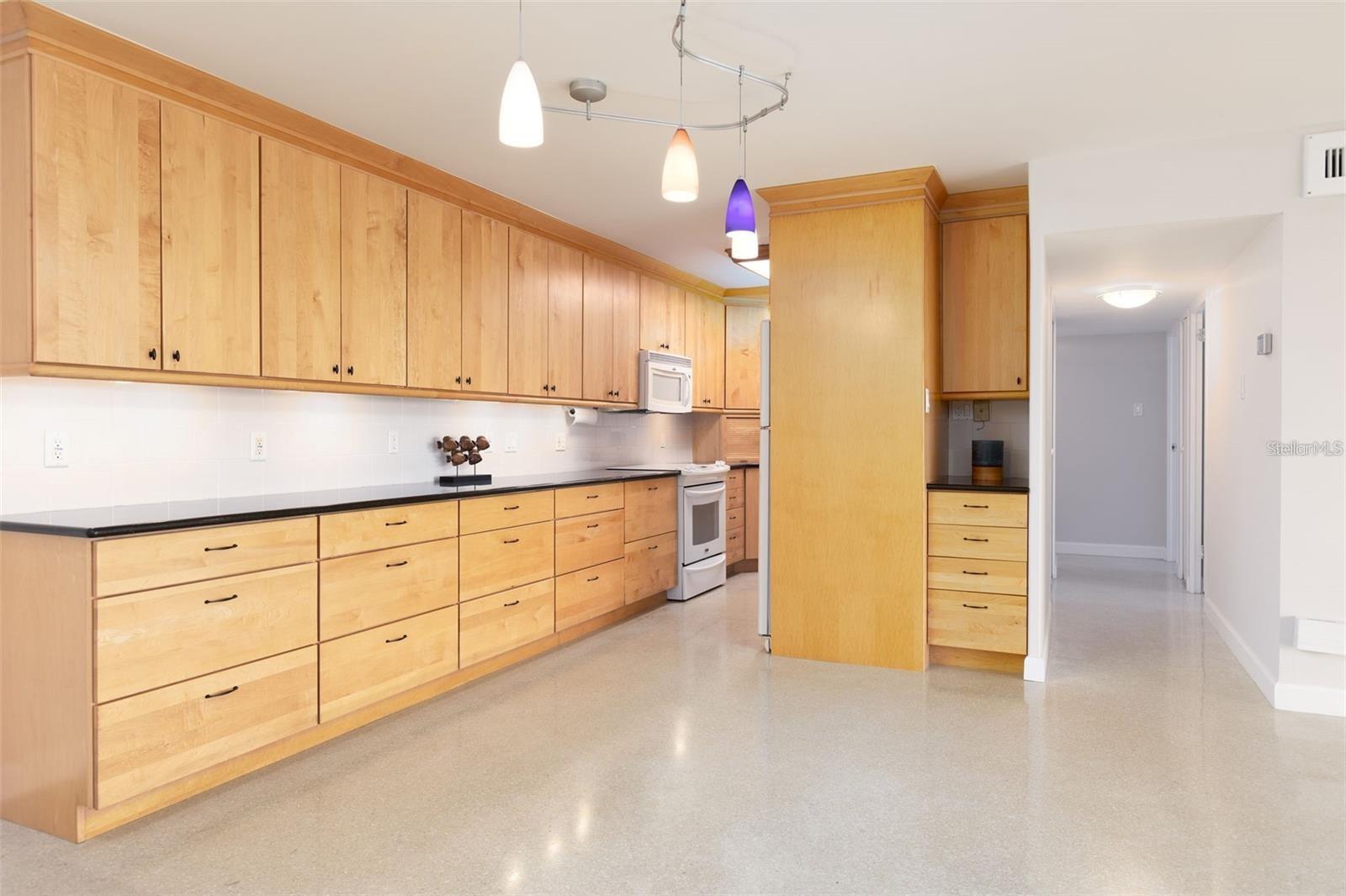 Image 3 of 23 For 10355 Paradise Boulevard 1015