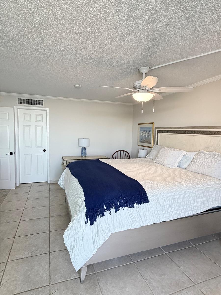 Image 14 of 23 For 5701 Mariner Street 502