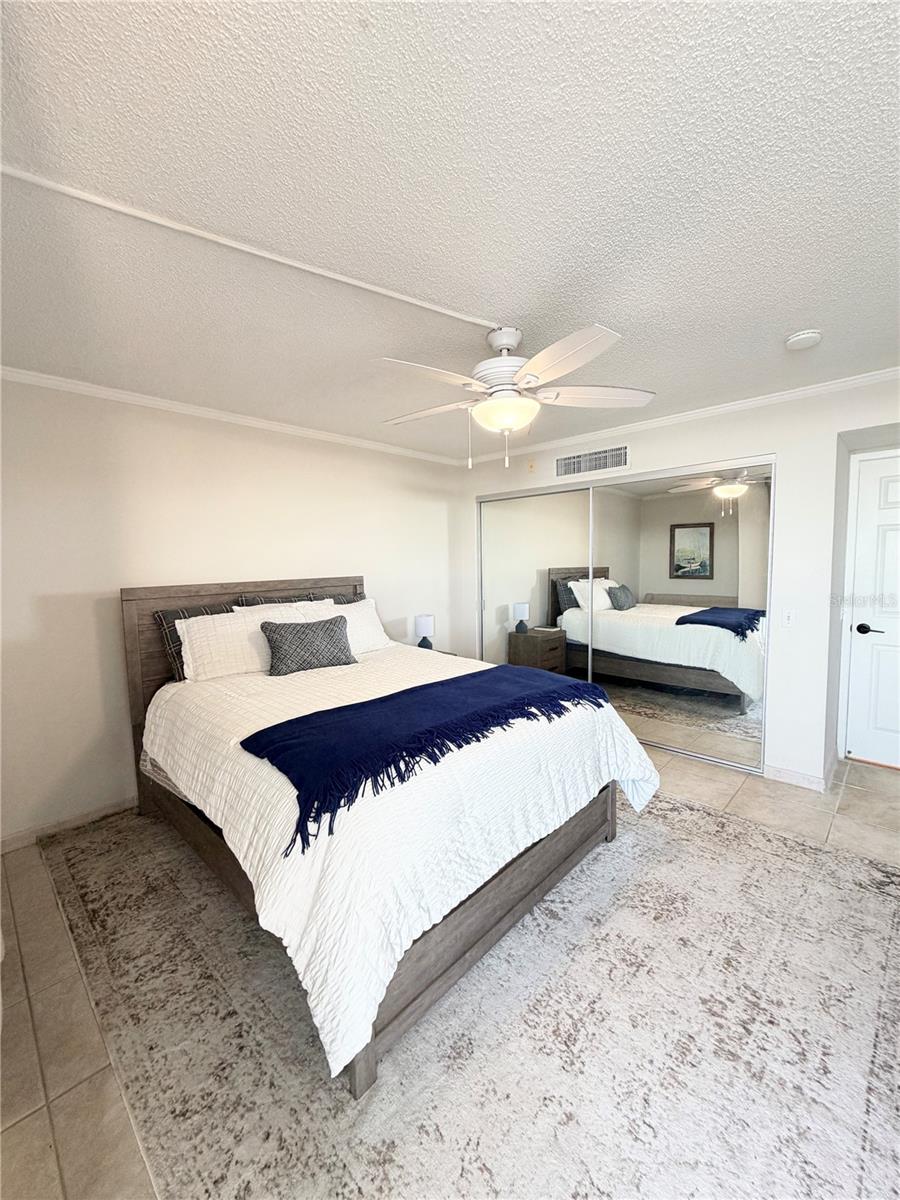 Image 17 of 23 For 5701 Mariner Street 502