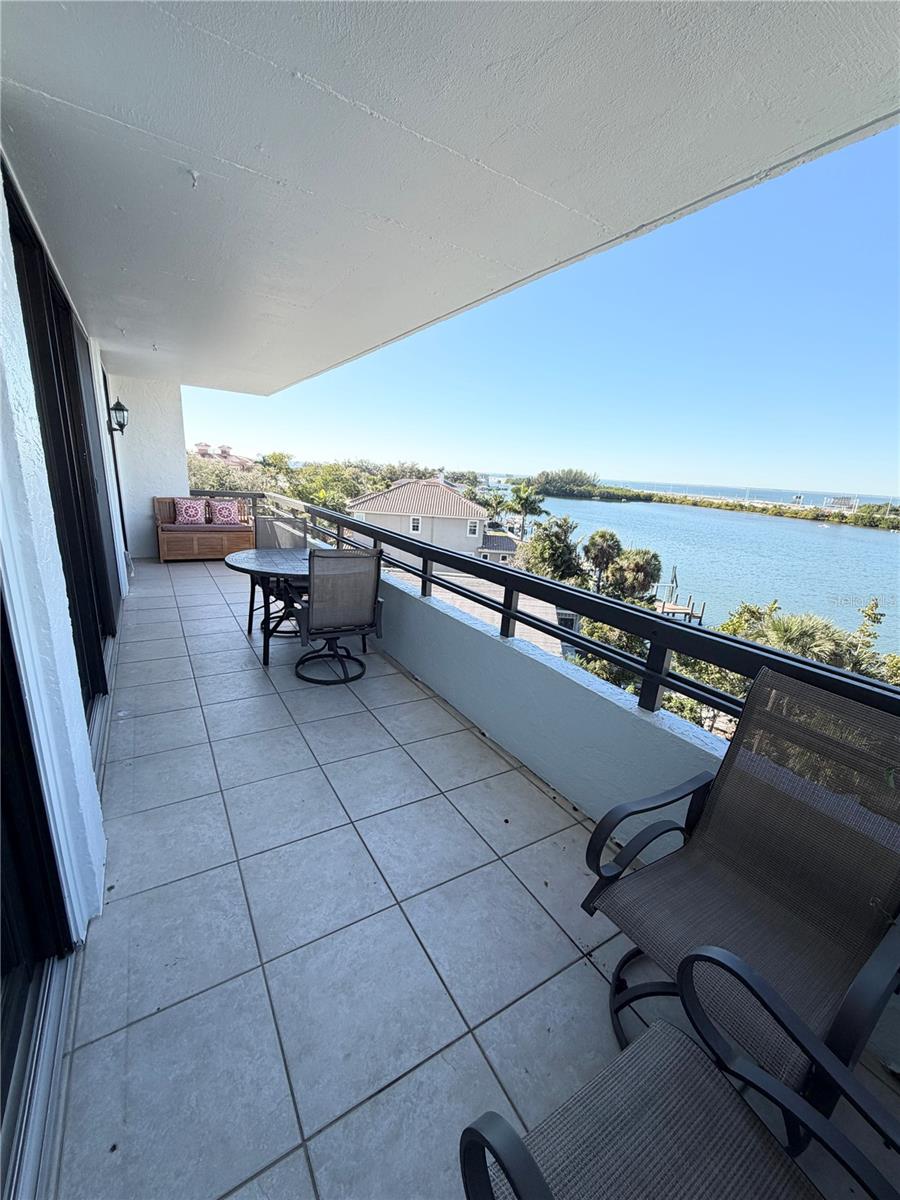 Image 8 of 23 For 5701 Mariner Street 502