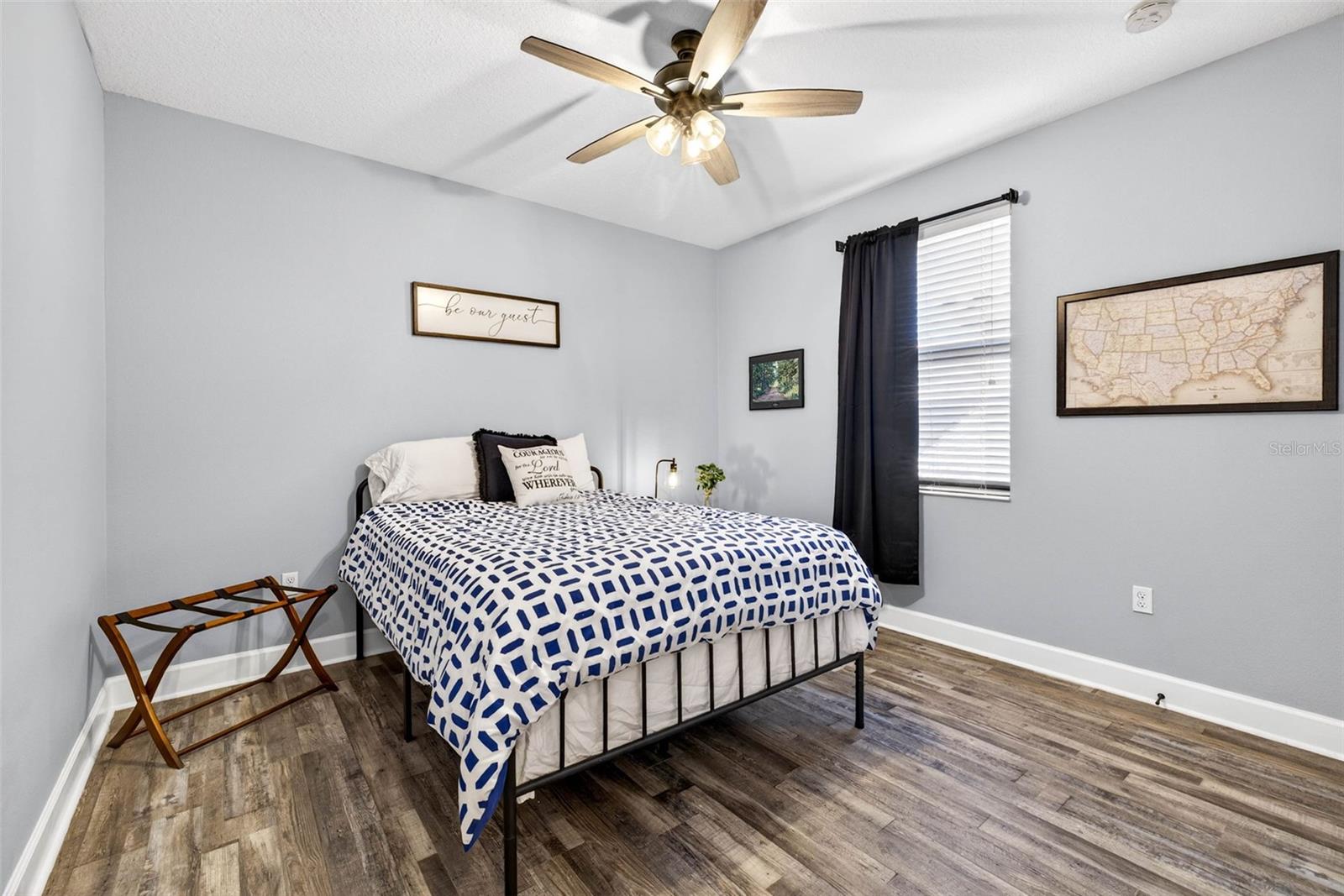 Image 40 of 78 For 20308 Ash Grove Lane