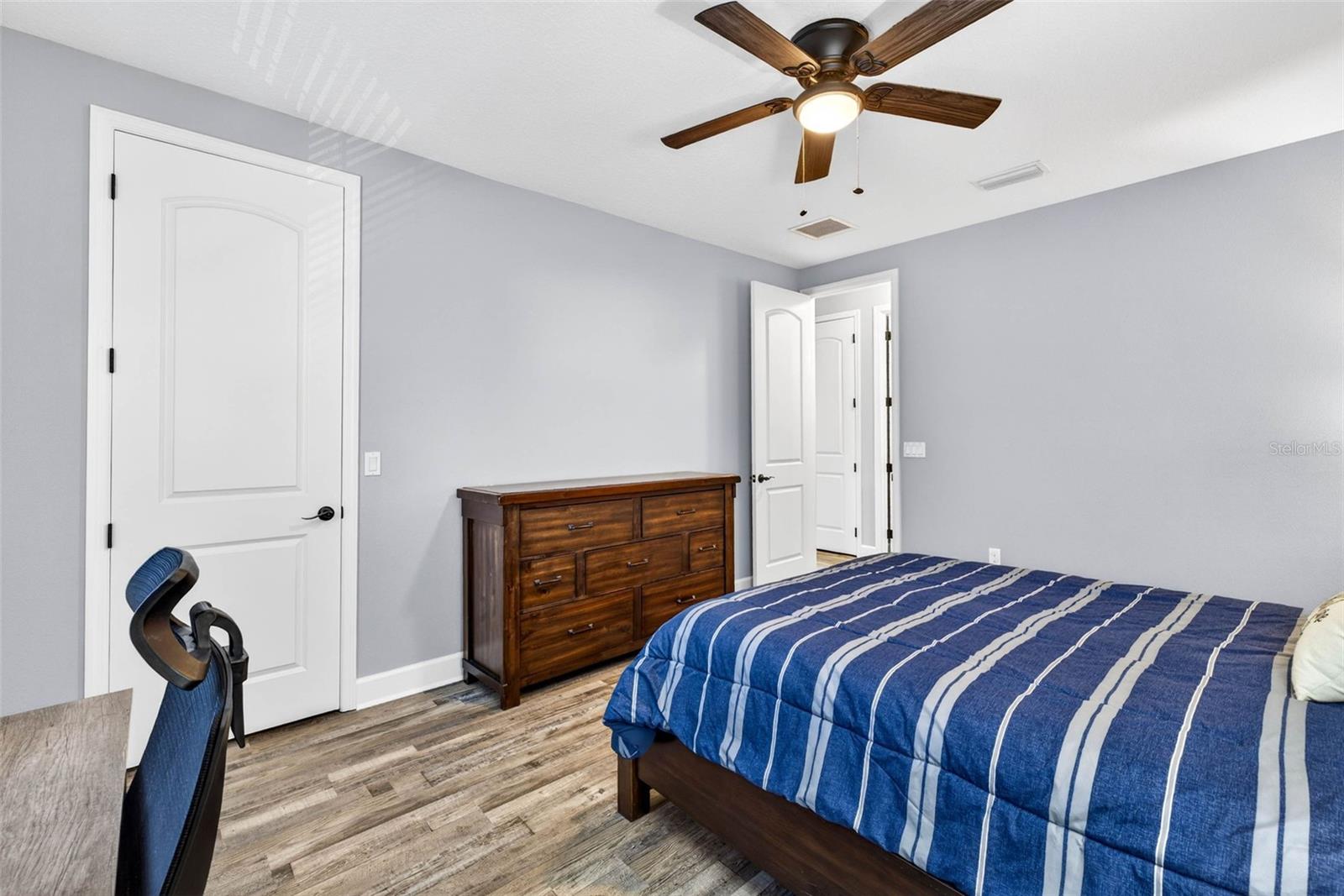 Image 44 of 78 For 20308 Ash Grove Lane