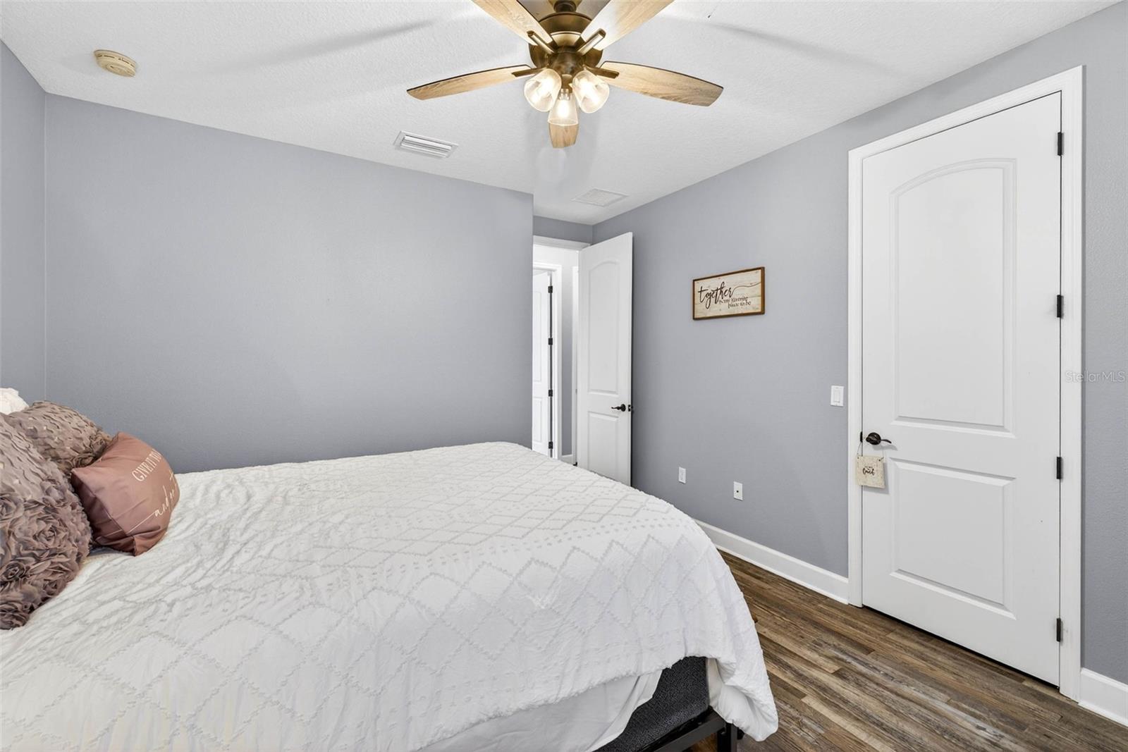 Image 49 of 78 For 20308 Ash Grove Lane