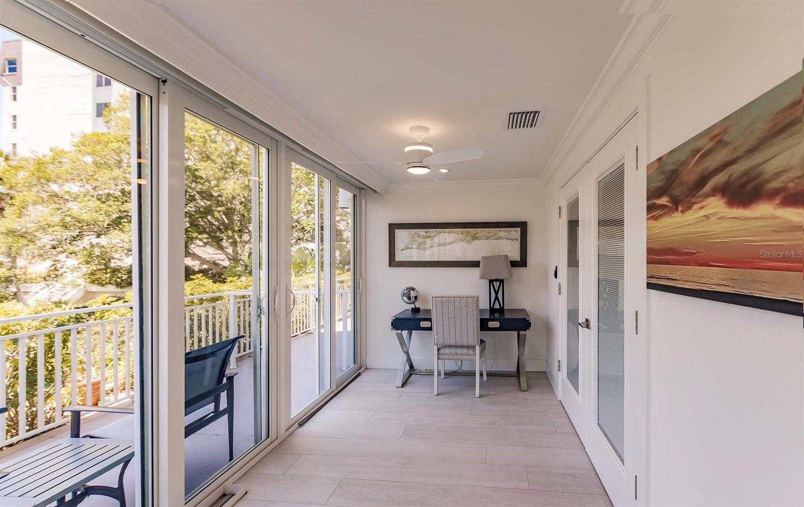 Image 30 of 37 For 1125 Peppertree Drive 102