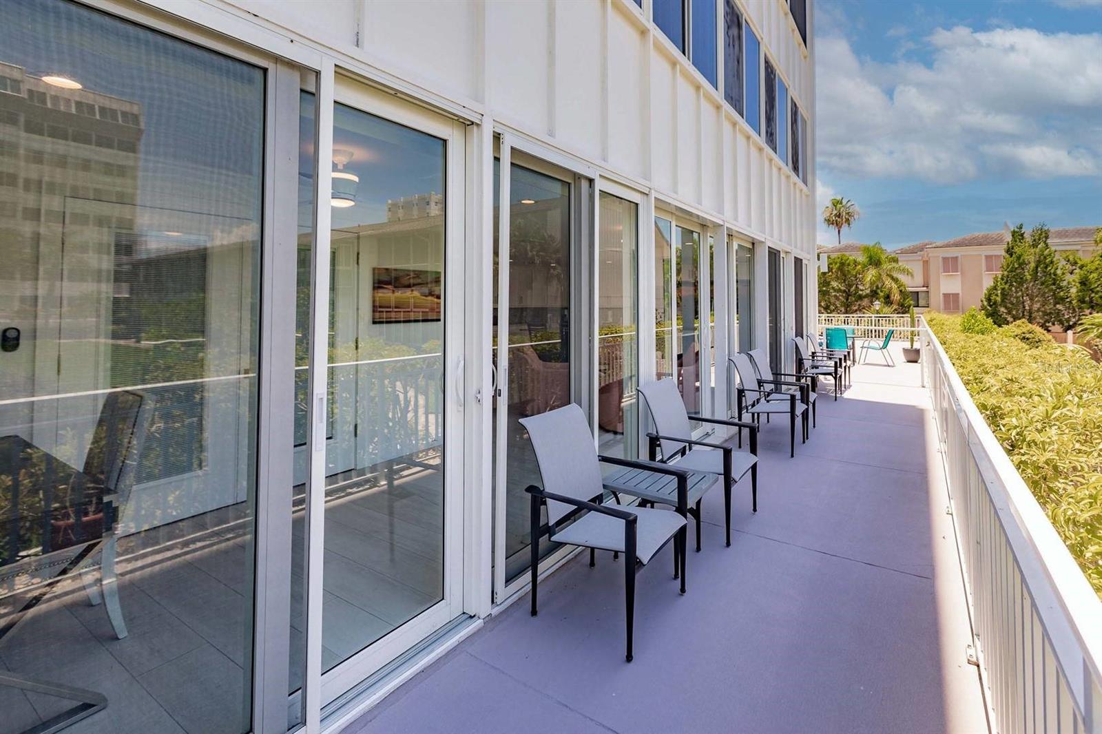 Image 33 of 37 For 1125 Peppertree Drive 102