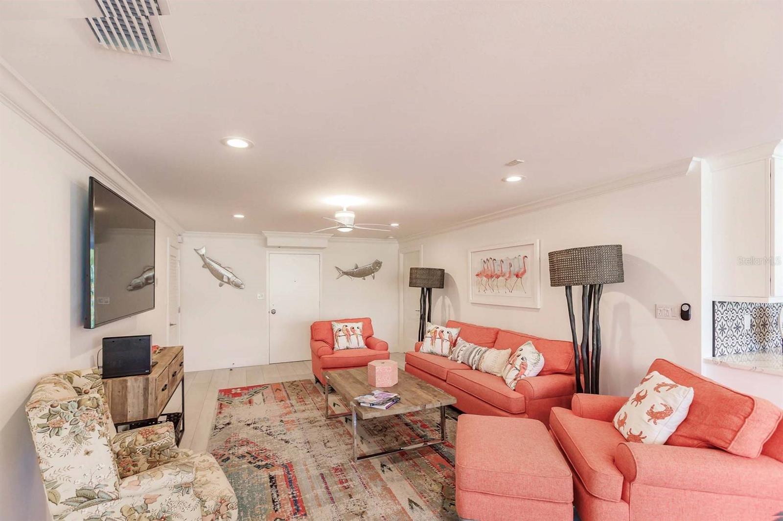 Image 6 of 37 For 1125 Peppertree Drive 102