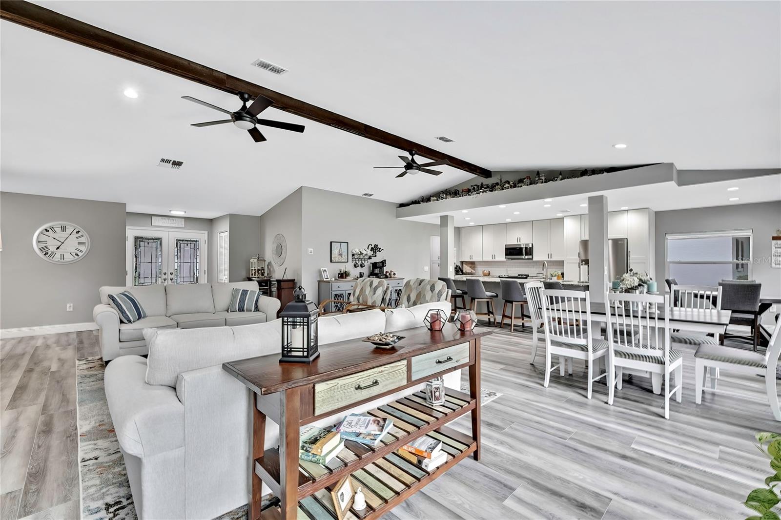 Image 6 of 42 For 6181 Ocean Pines Lane