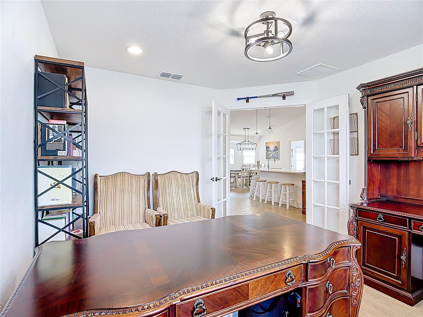 Image 23 of 47 For 2106 Hadley Road