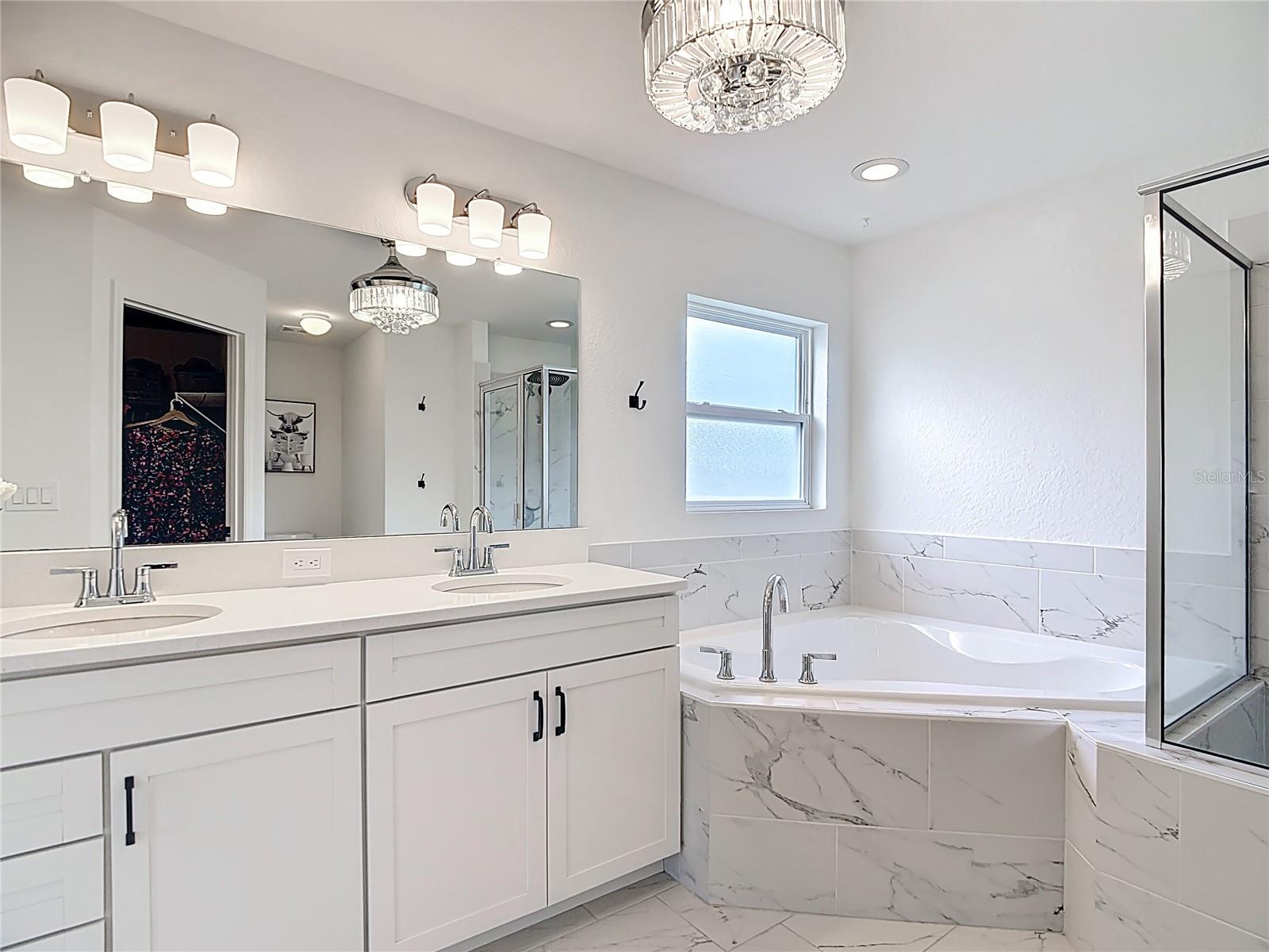 Image 30 of 47 For 2106 Hadley Road