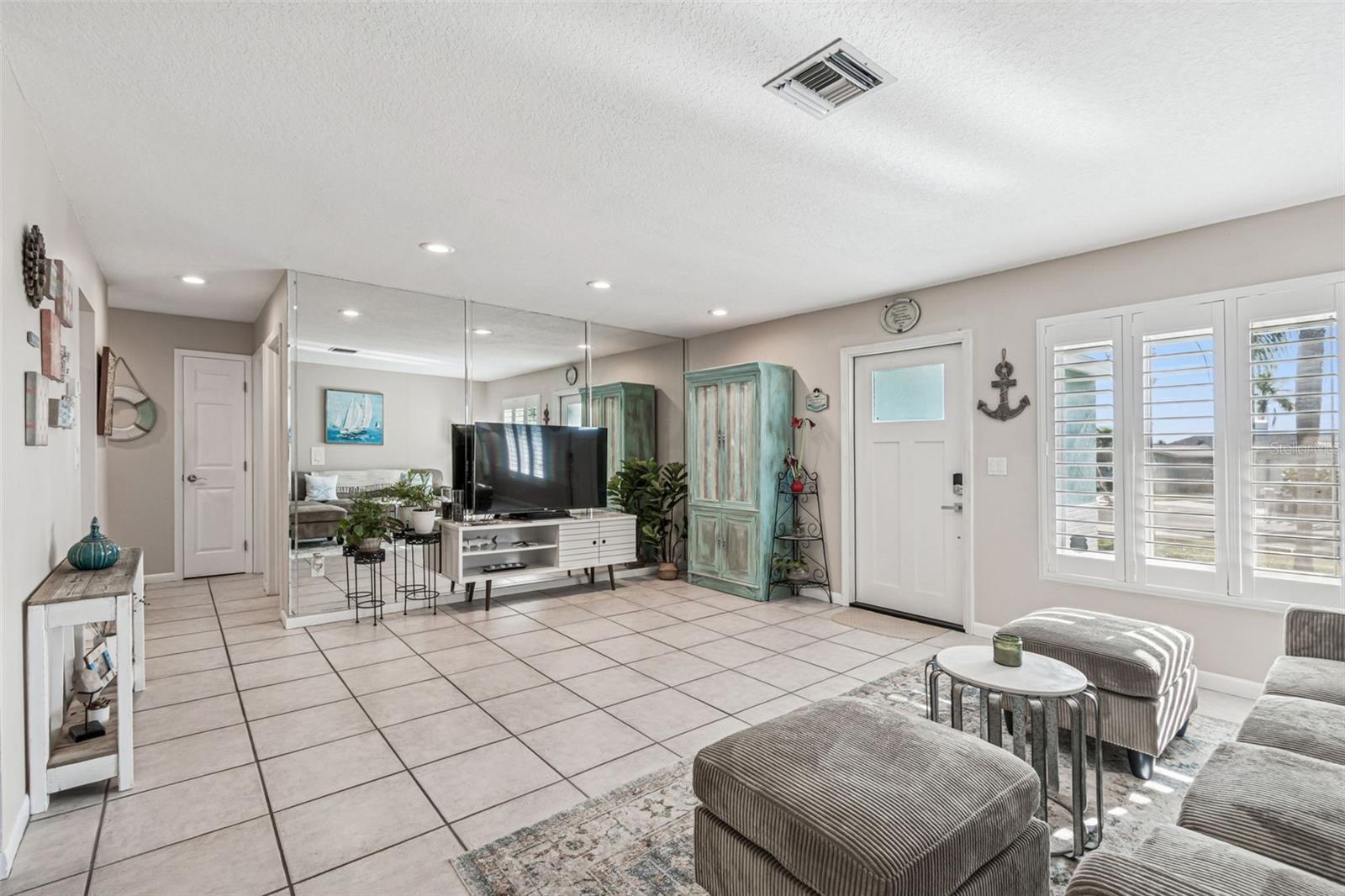 Image 8 of 60 For 216 176th Avenue E