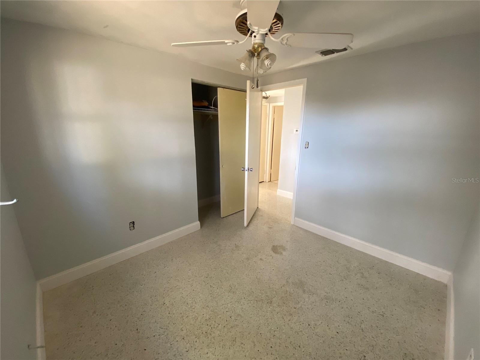 Image 14 of 21 For 4522 Henry Avenue