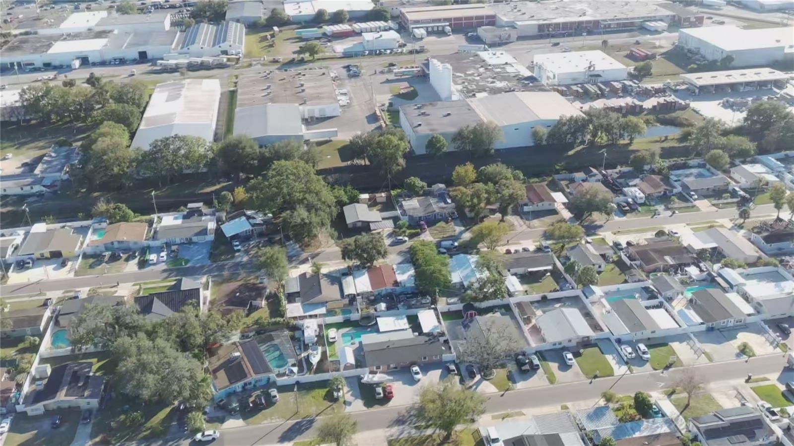 Image 18 of 21 For 4522 Henry Avenue