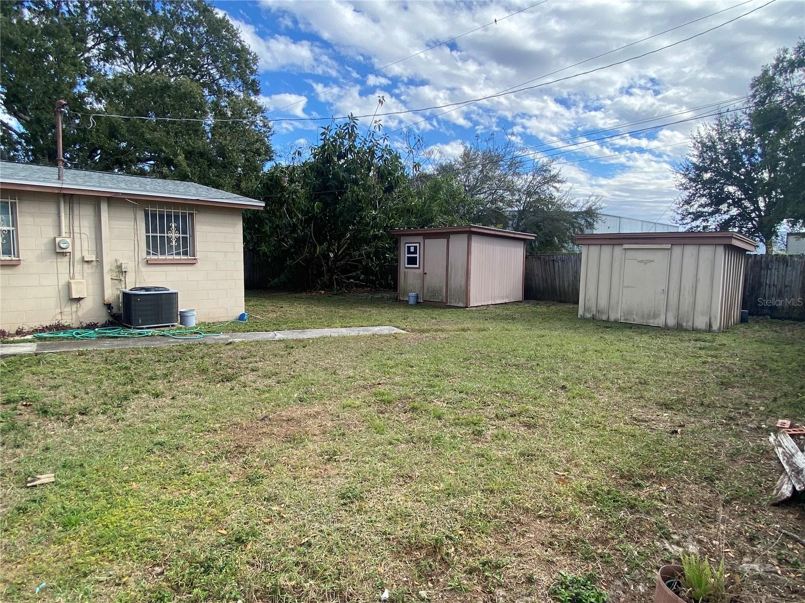 Image 3 of 21 For 4522 Henry Avenue